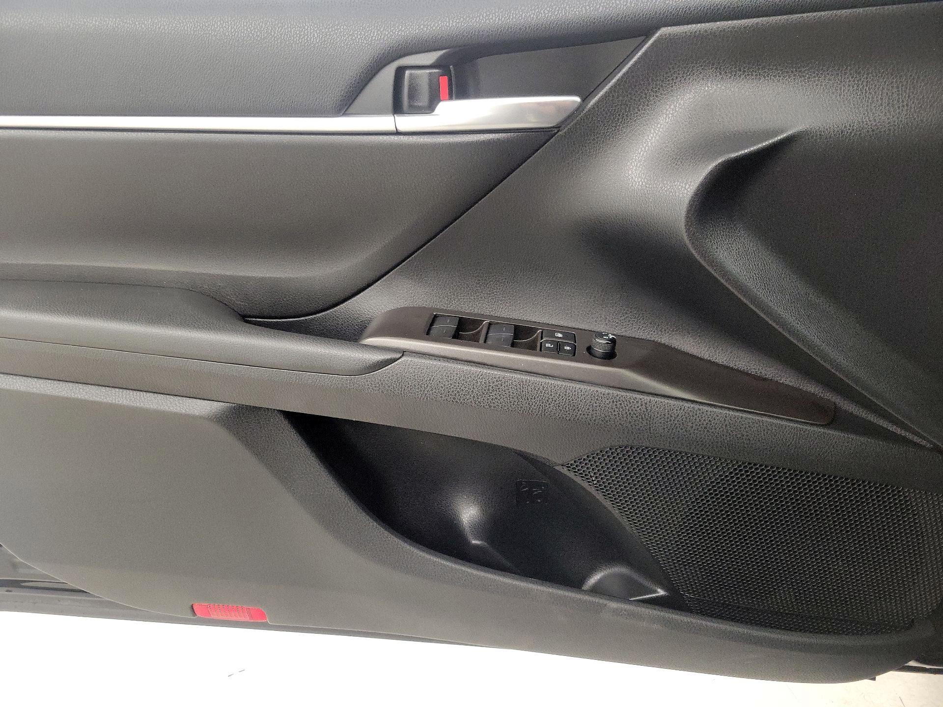 Thumbnail: 2023 Toyota Camry - 12