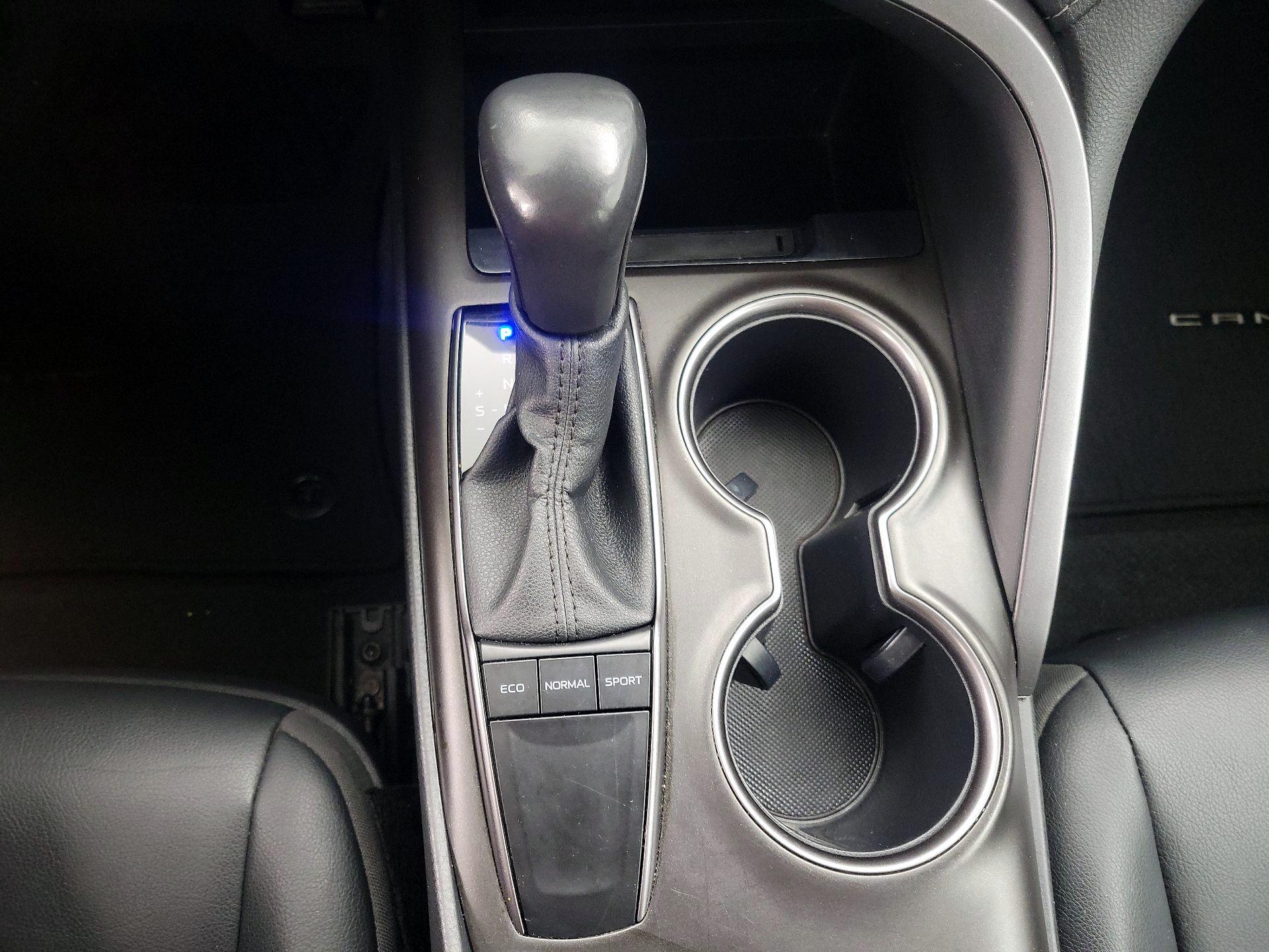 Thumbnail: 2023 Toyota Camry - 17