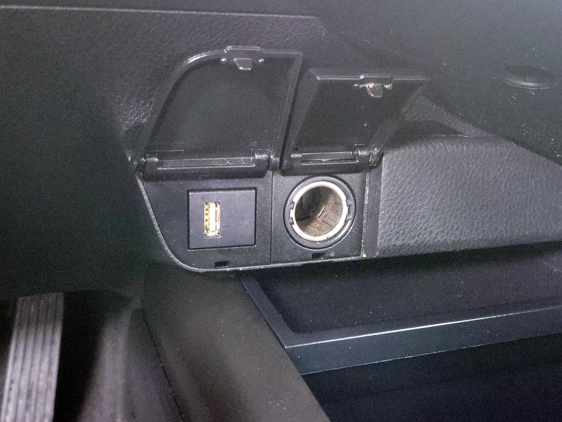 Thumbnail: 2023 Toyota Camry - 18