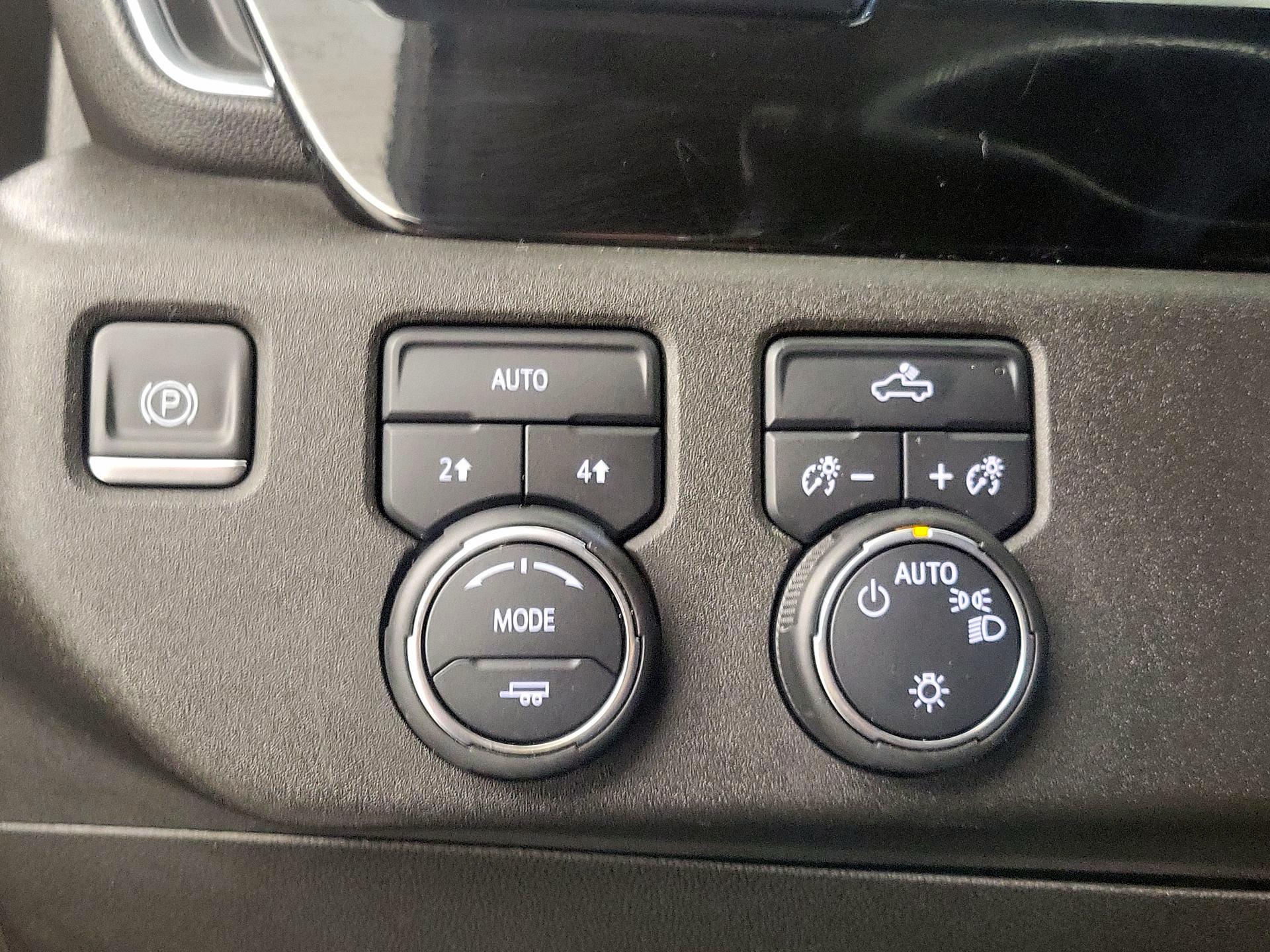 Thumbnail: 2022 Chevrolet Silverado 1500 - 13