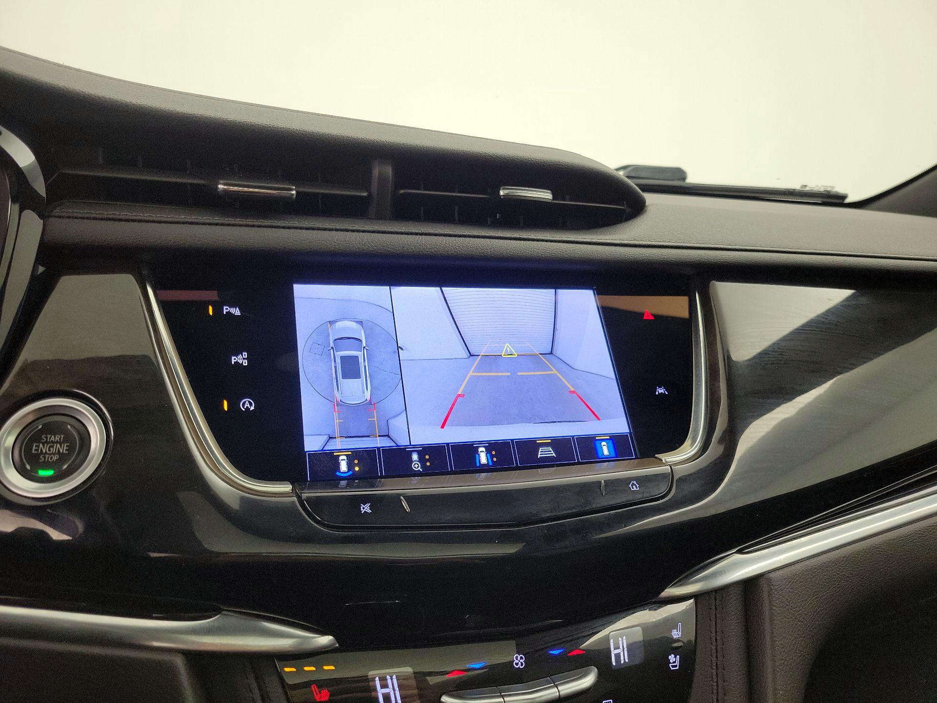 Thumbnail: 2023 Cadillac XT6 - 15