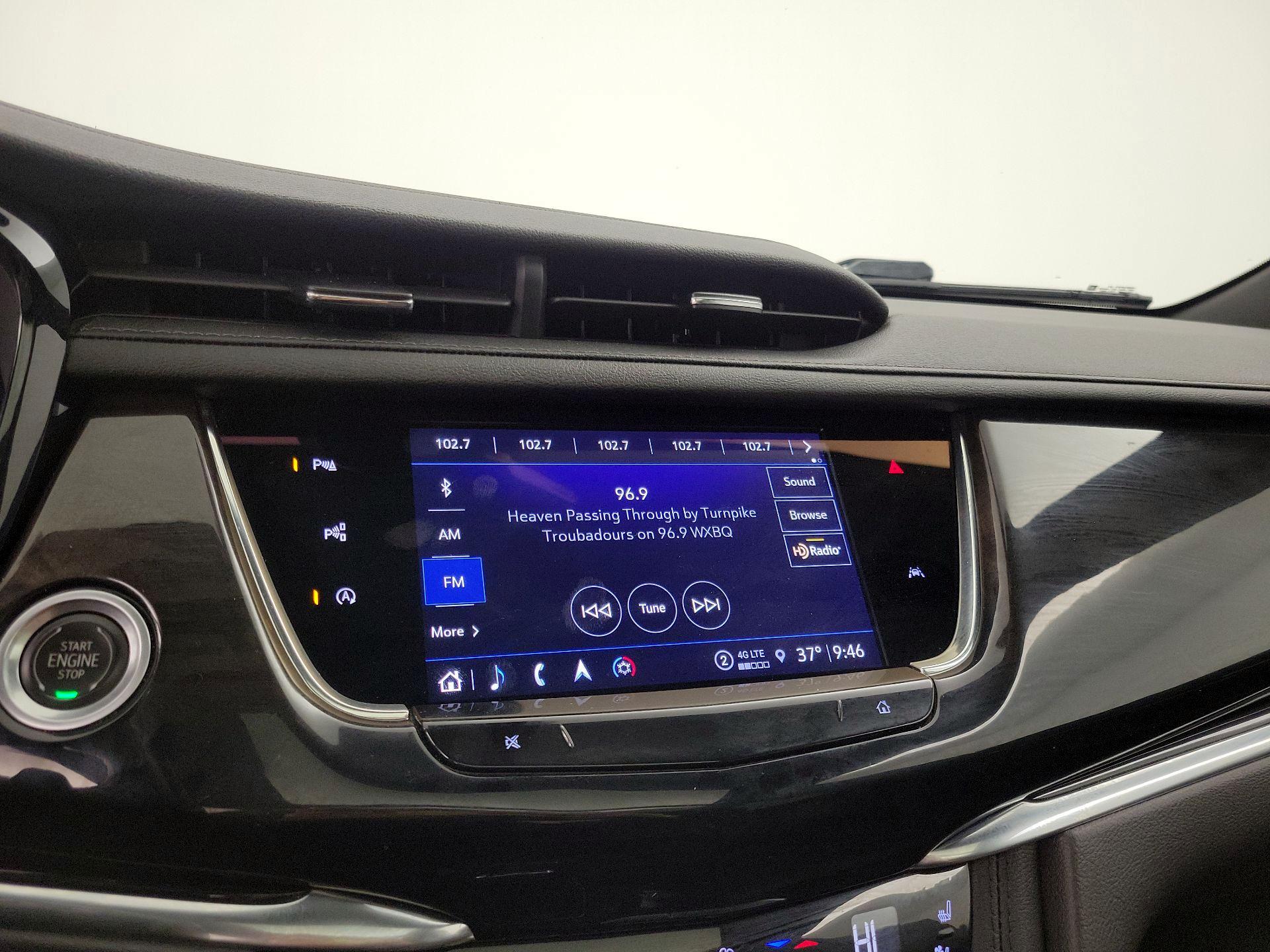 Thumbnail: 2023 Cadillac XT6 - 16