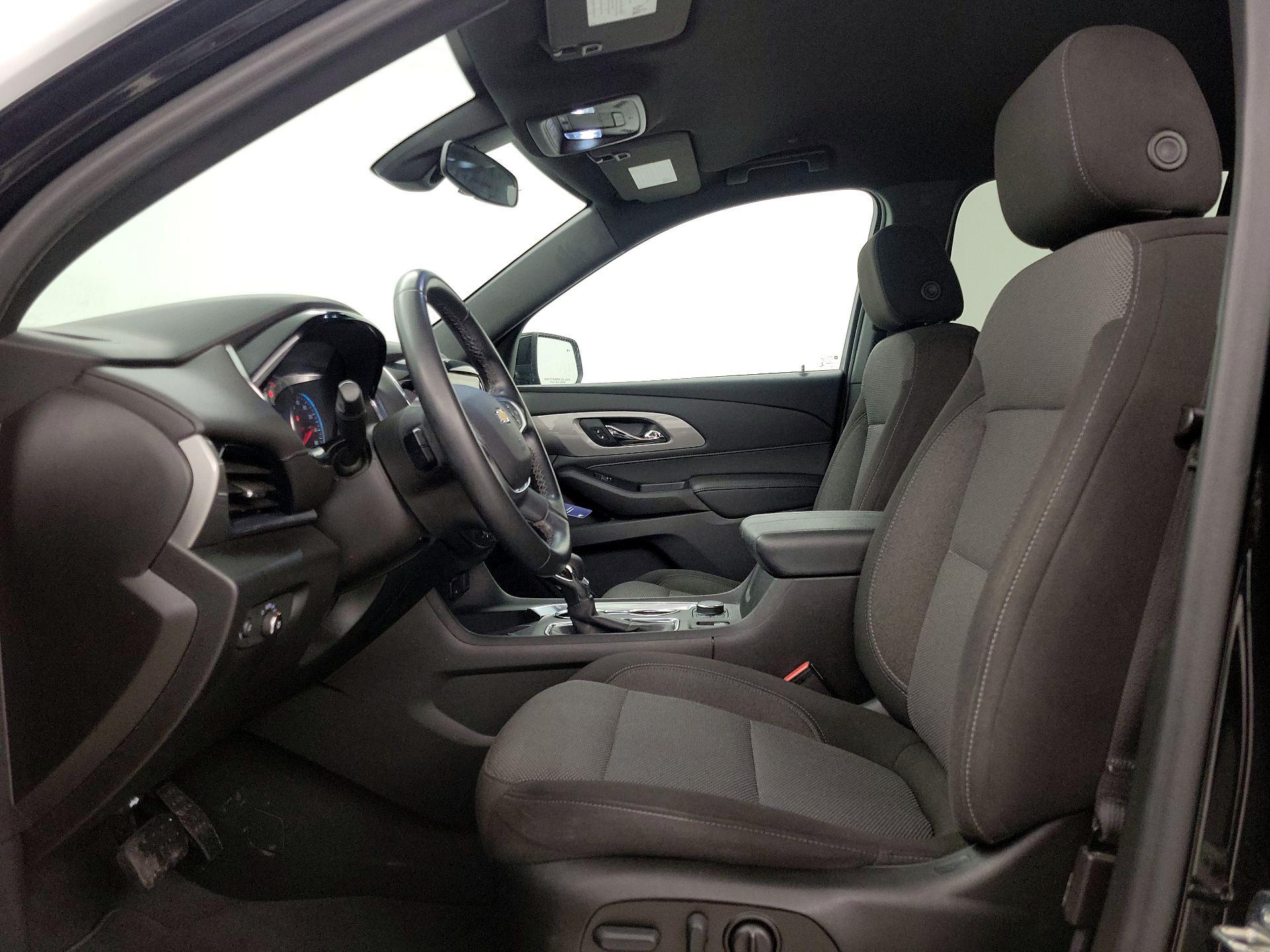 Thumbnail: 2023 Chevrolet Traverse - 11