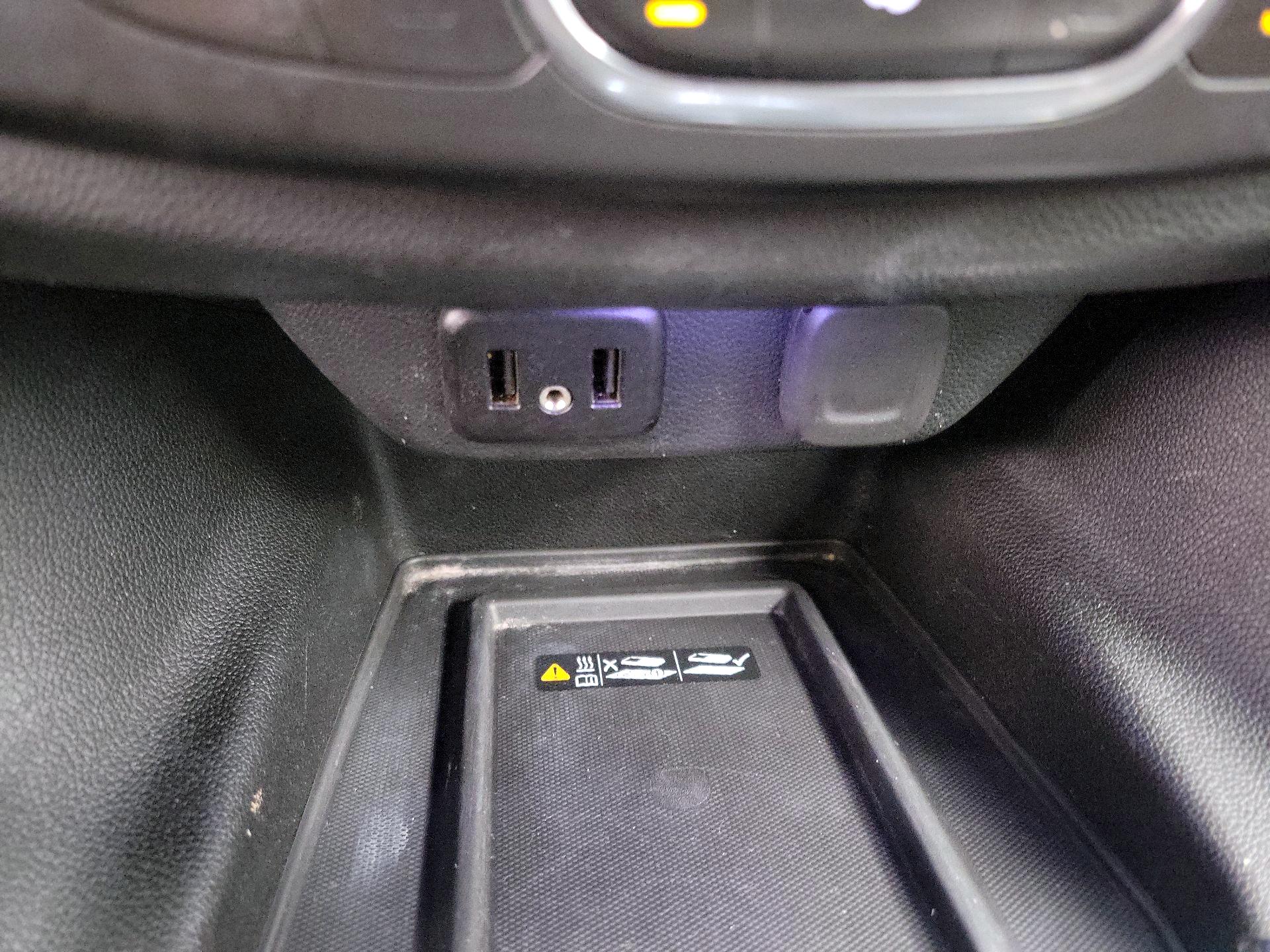 Thumbnail: 2023 Chevrolet Traverse - 18