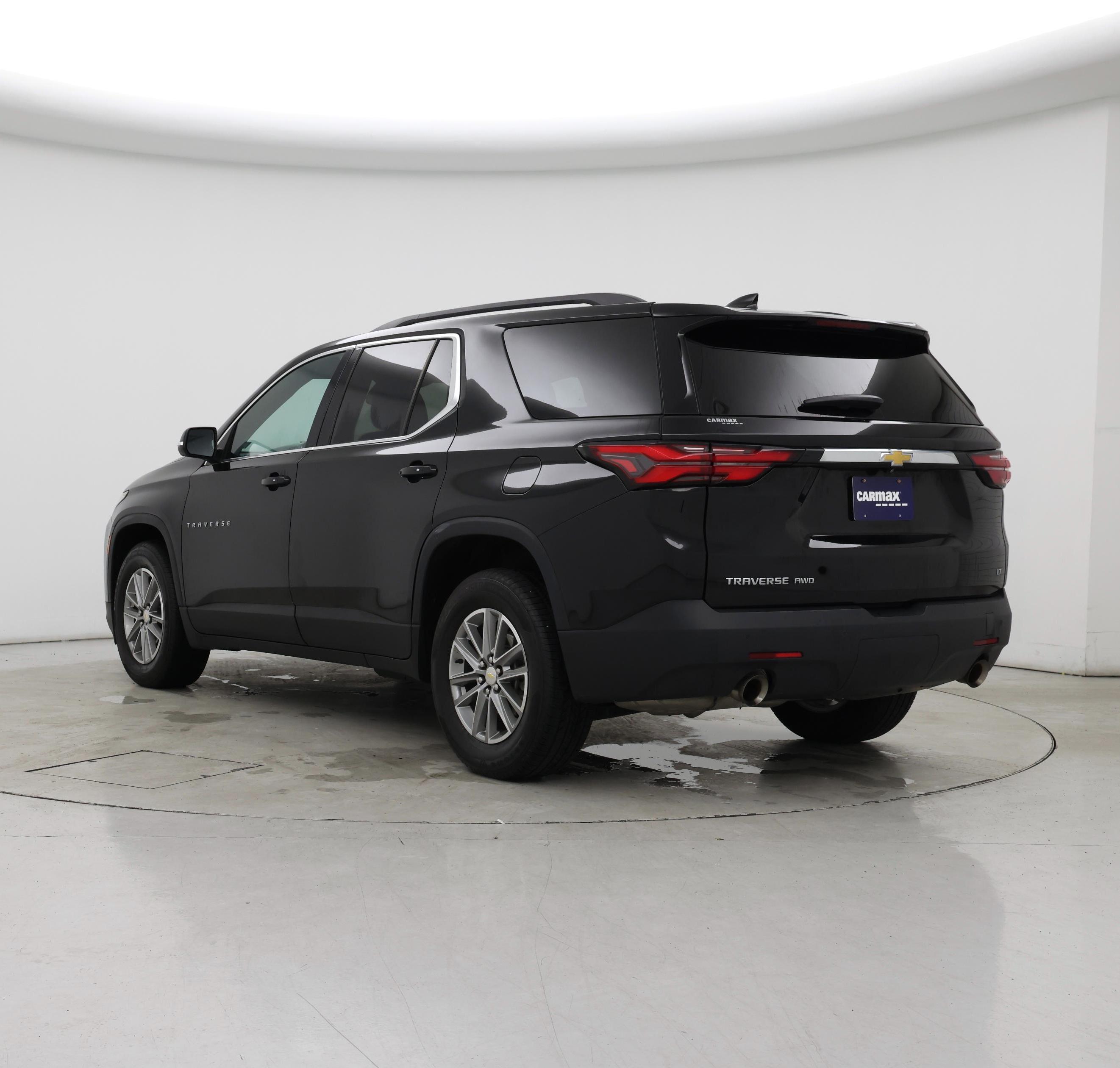 Thumbnail: 2023 Chevrolet Traverse - 2