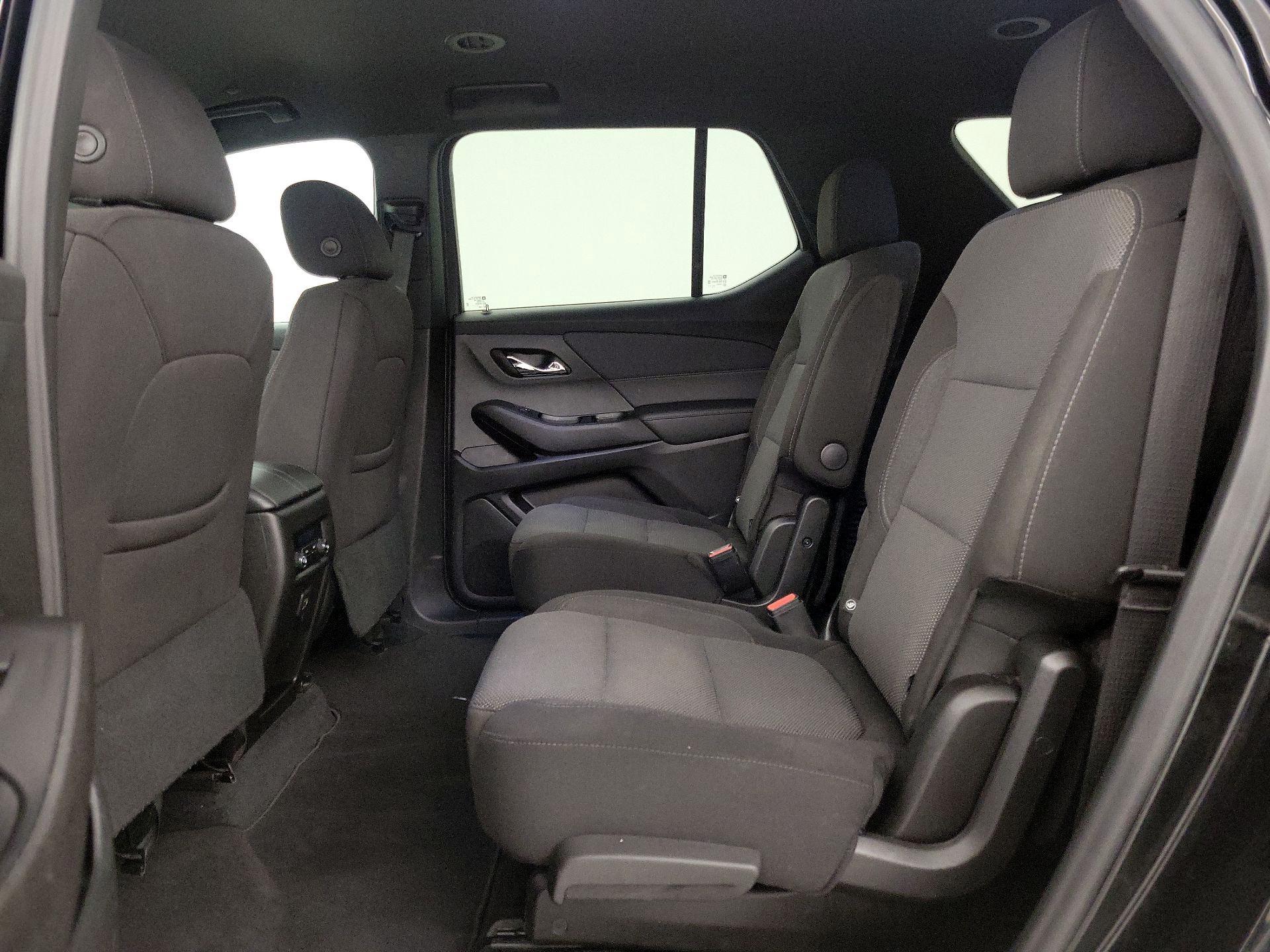 Thumbnail: 2023 Chevrolet Traverse - 19