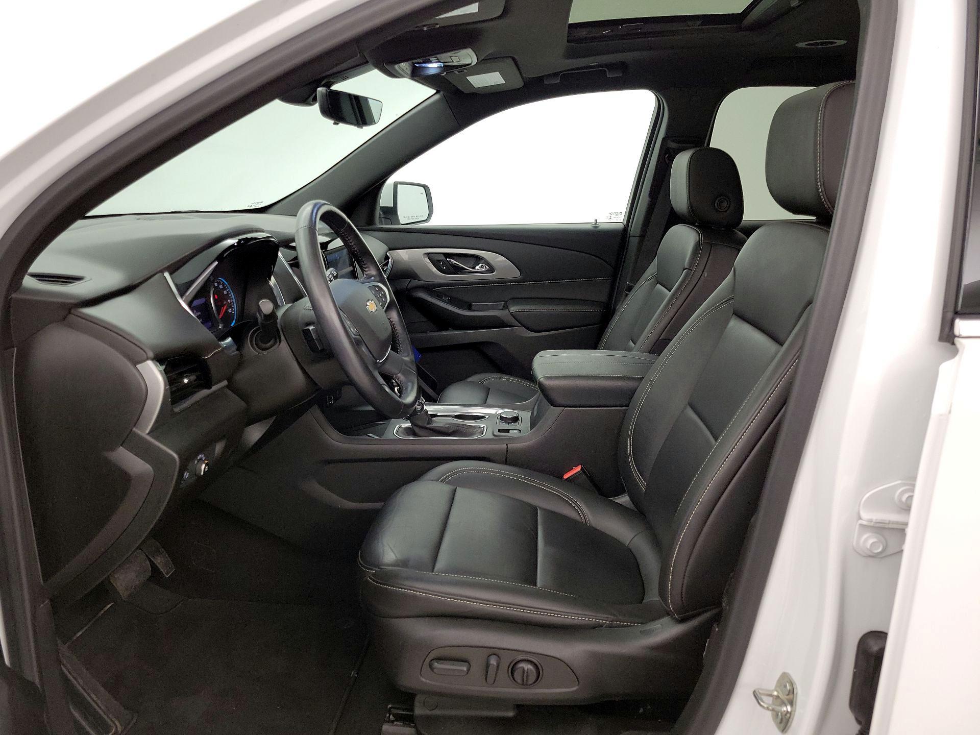 Thumbnail: 2022 Chevrolet Traverse - 11