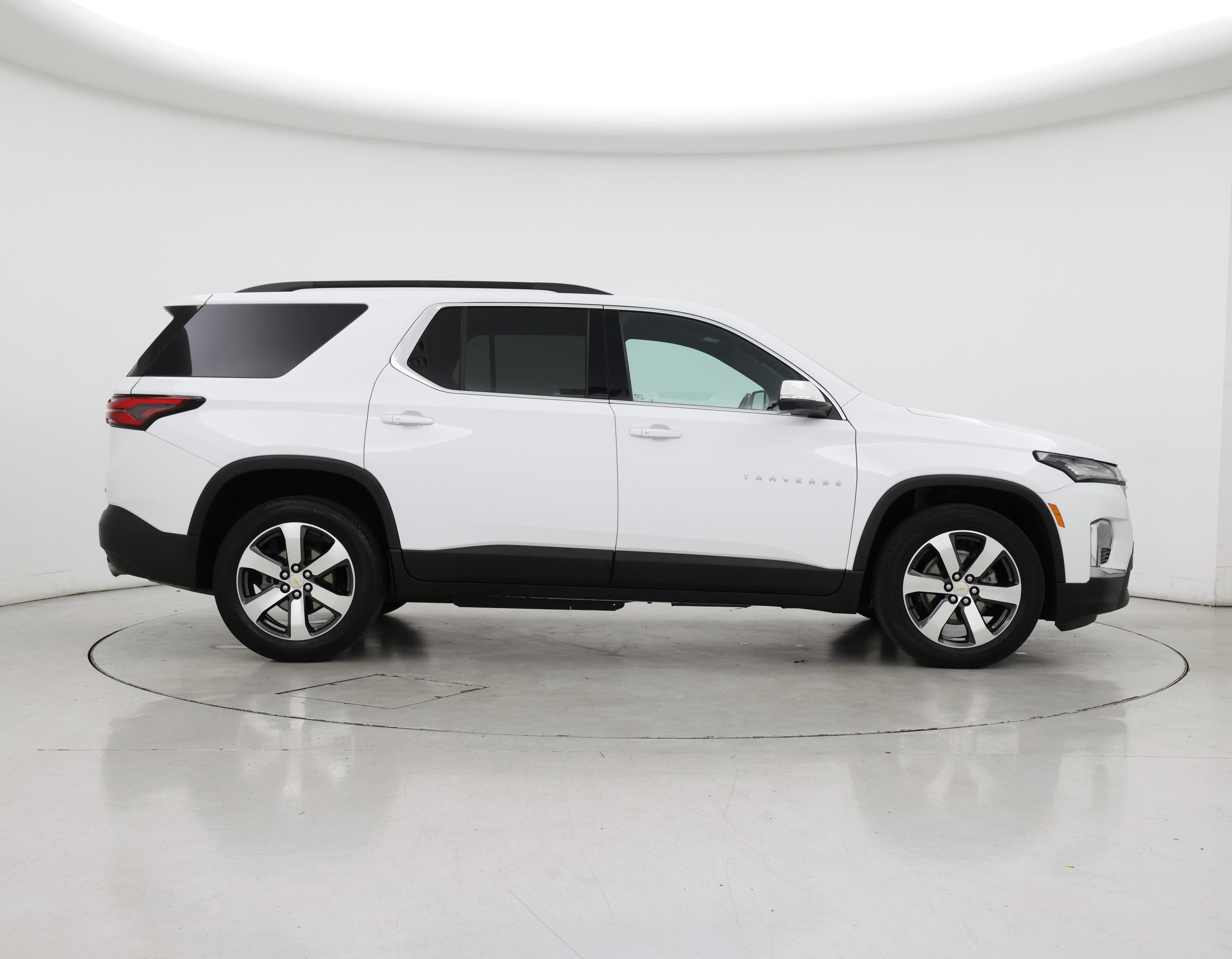 Thumbnail: 2022 Chevrolet Traverse - 7