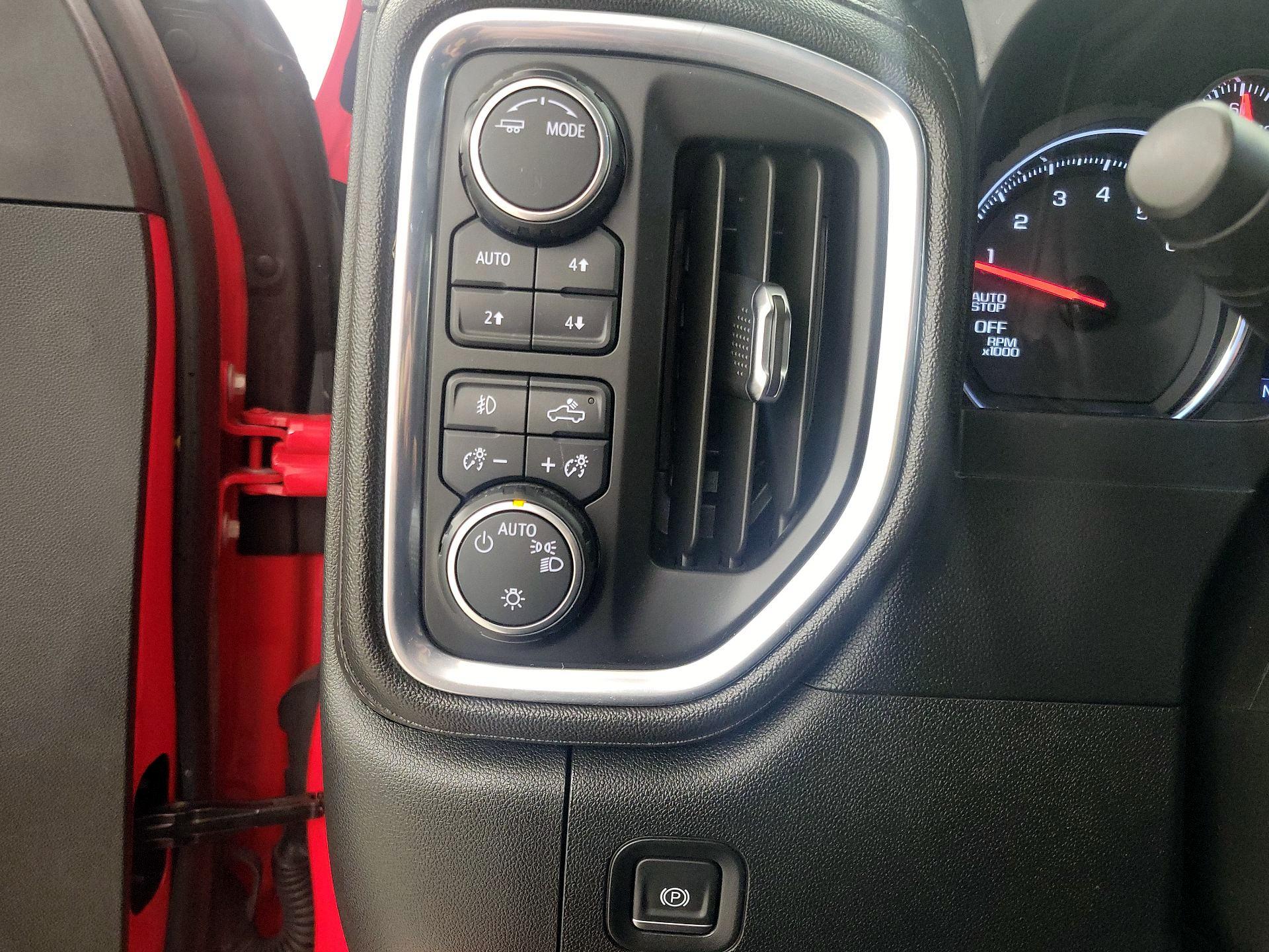 Thumbnail: 2020 Chevrolet Silverado 1500 - 13