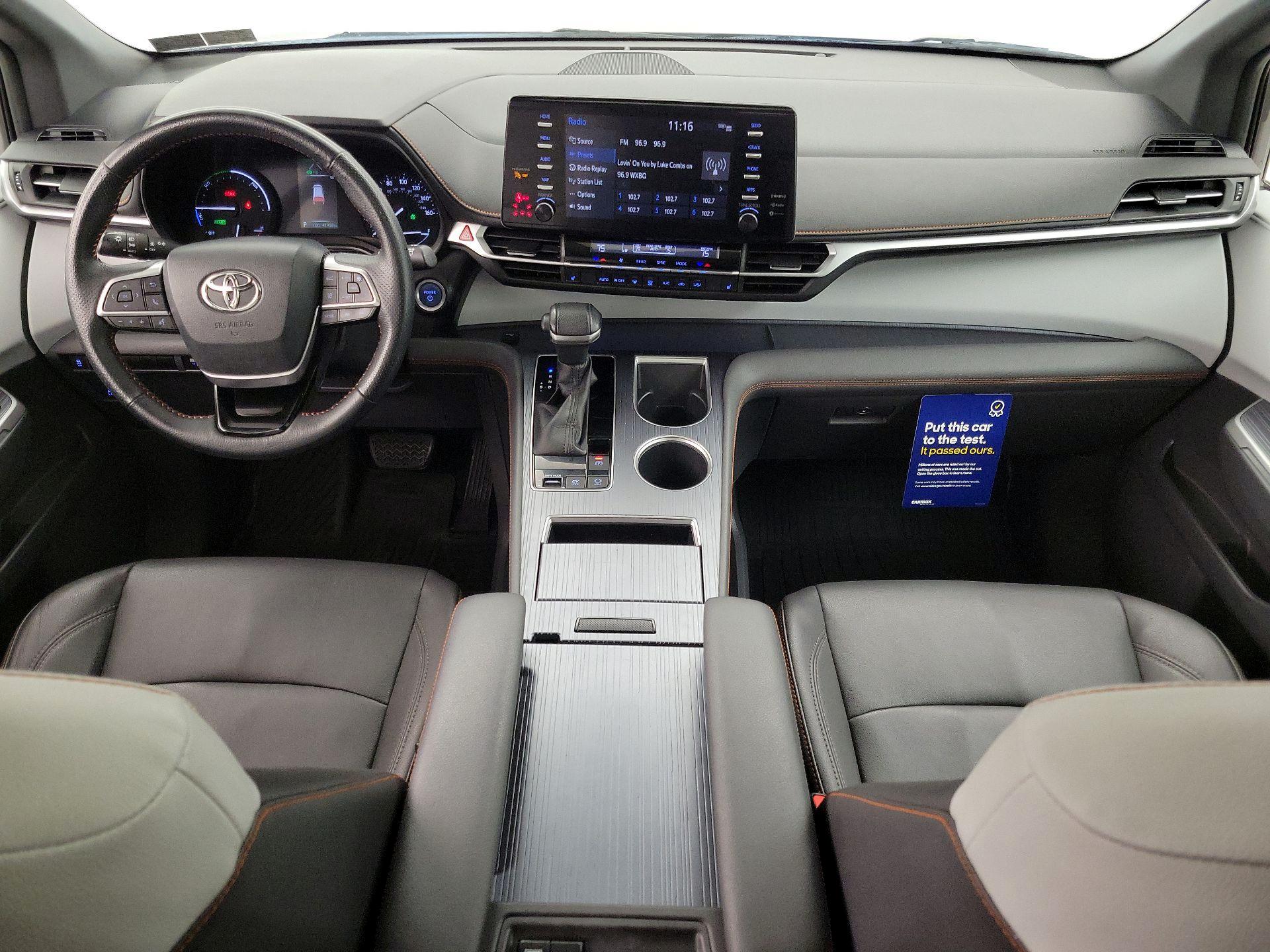 Thumbnail: 2021 Toyota Sienna - 9