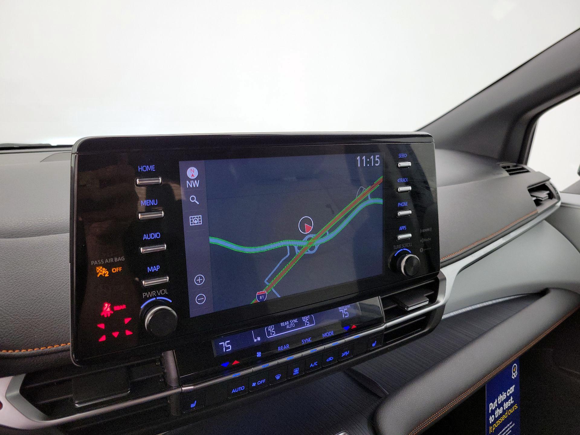 Thumbnail: 2021 Toyota Sienna - 14