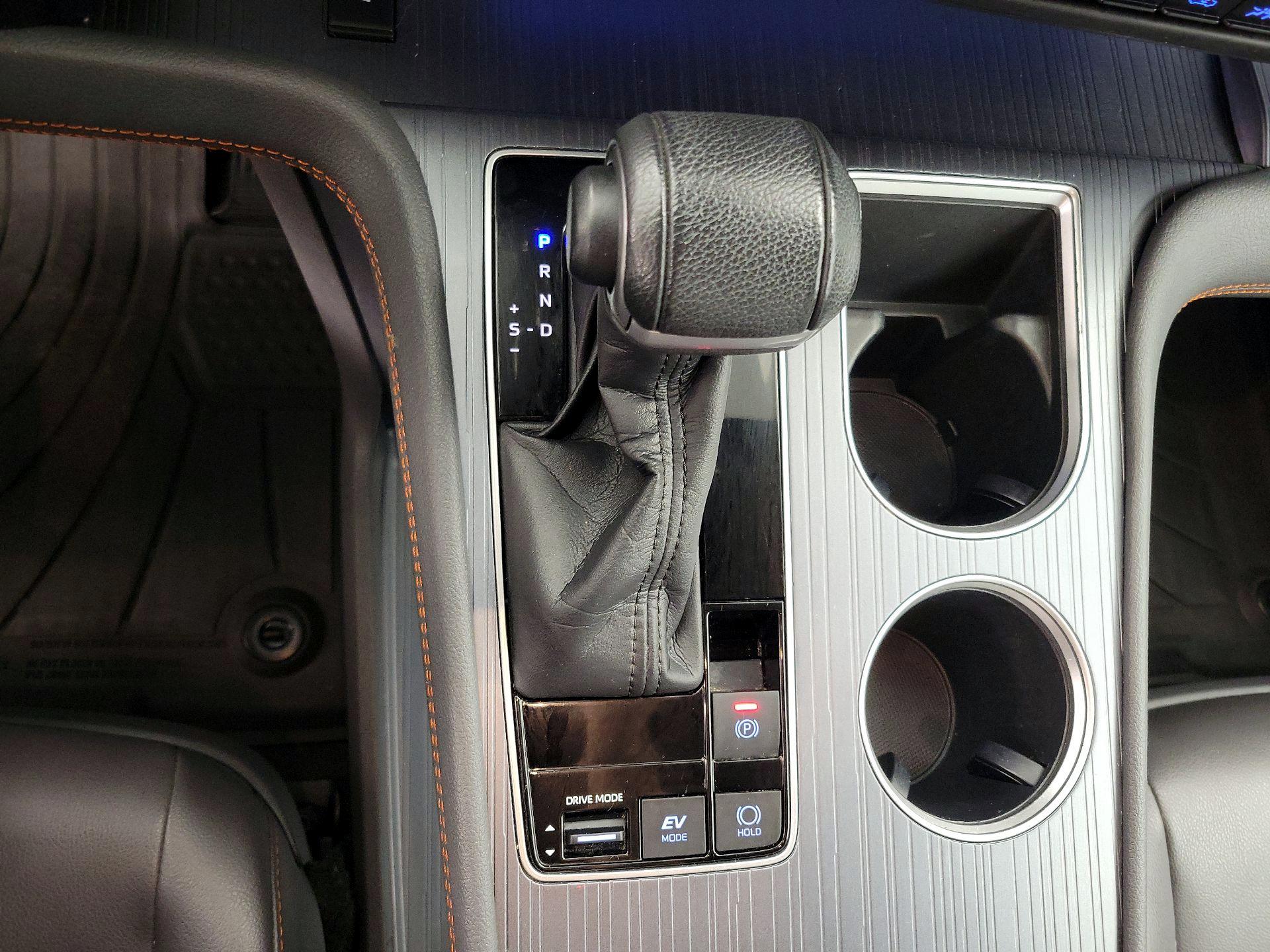 Thumbnail: 2021 Toyota Sienna - 18