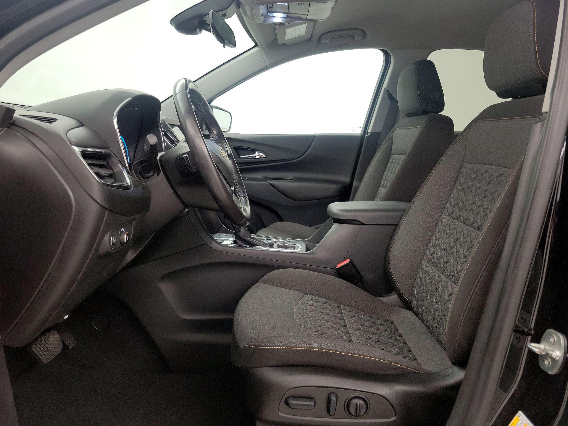 Thumbnail: 2022 Chevrolet Equinox - 11