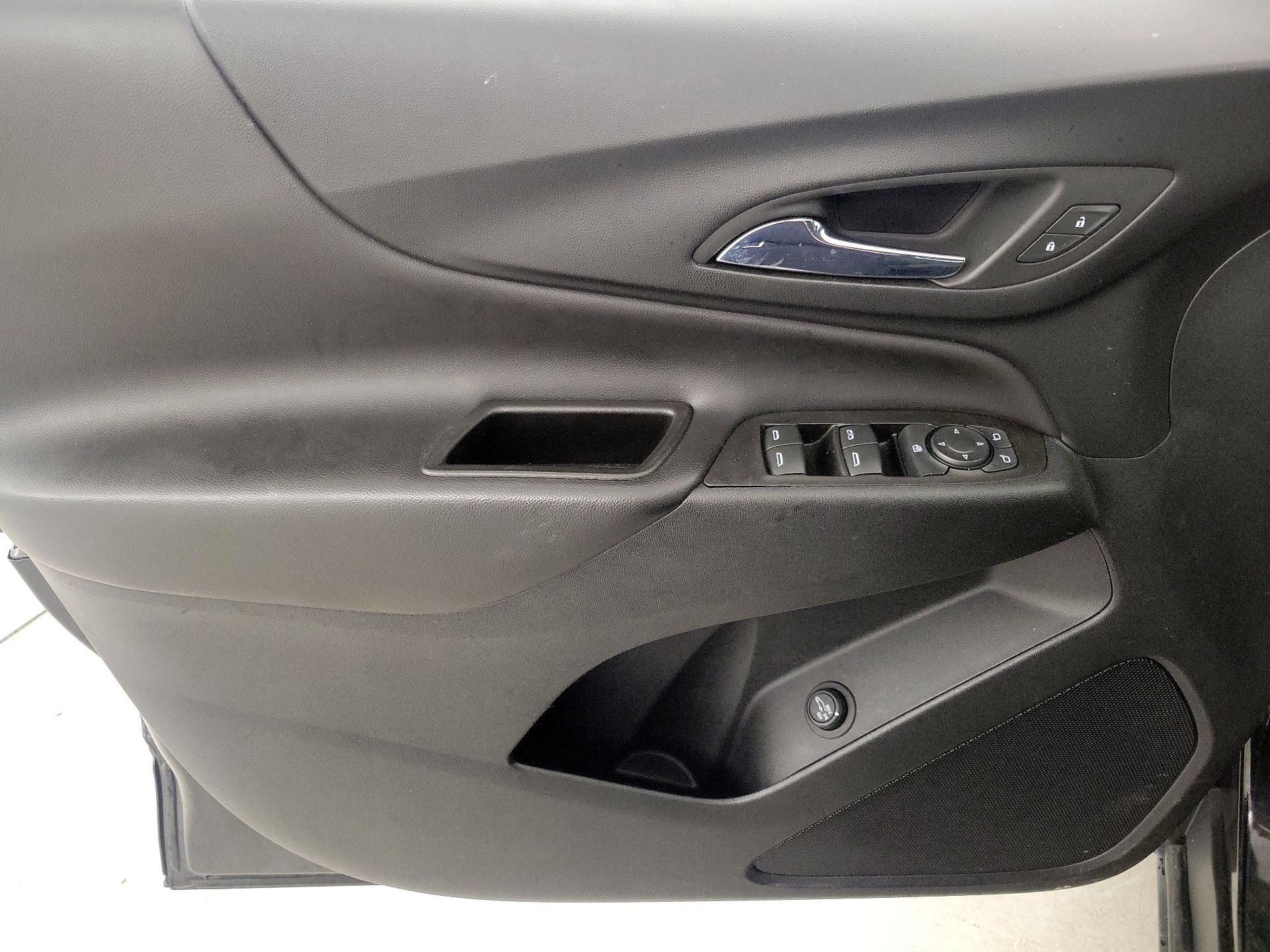 Thumbnail: 2022 Chevrolet Equinox - 12