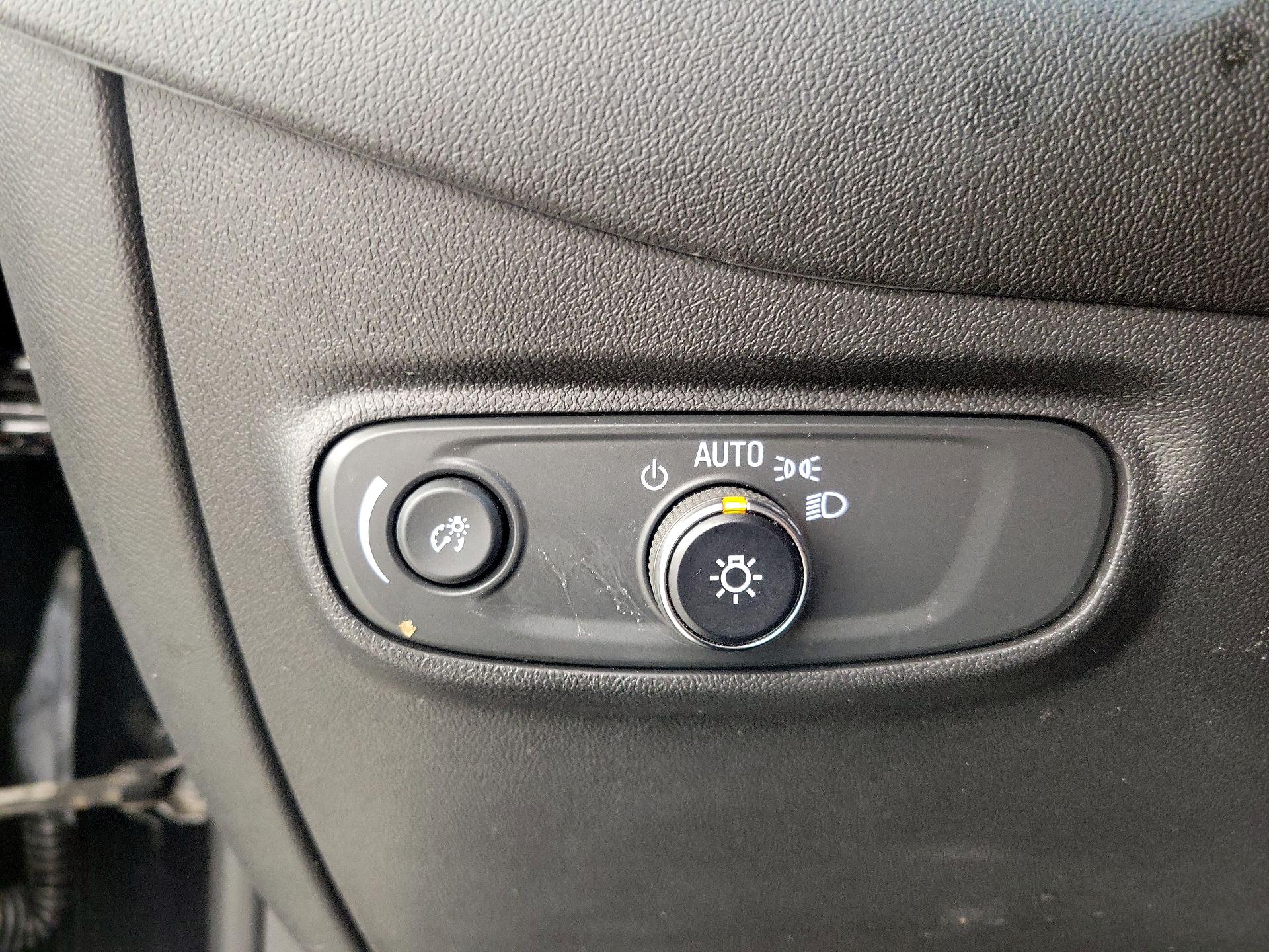 Thumbnail: 2022 Chevrolet Equinox - 13