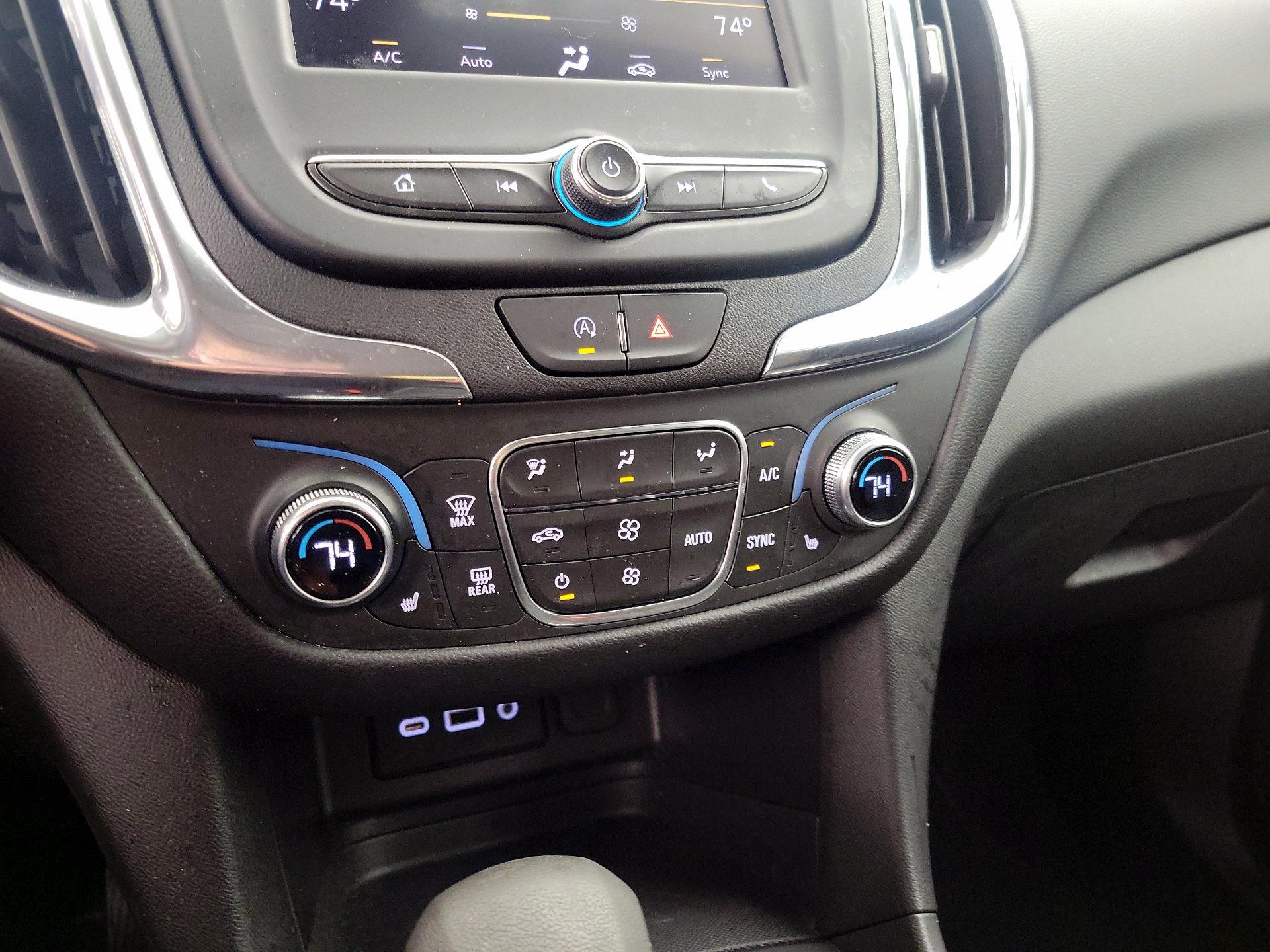 Thumbnail: 2022 Chevrolet Equinox - 16