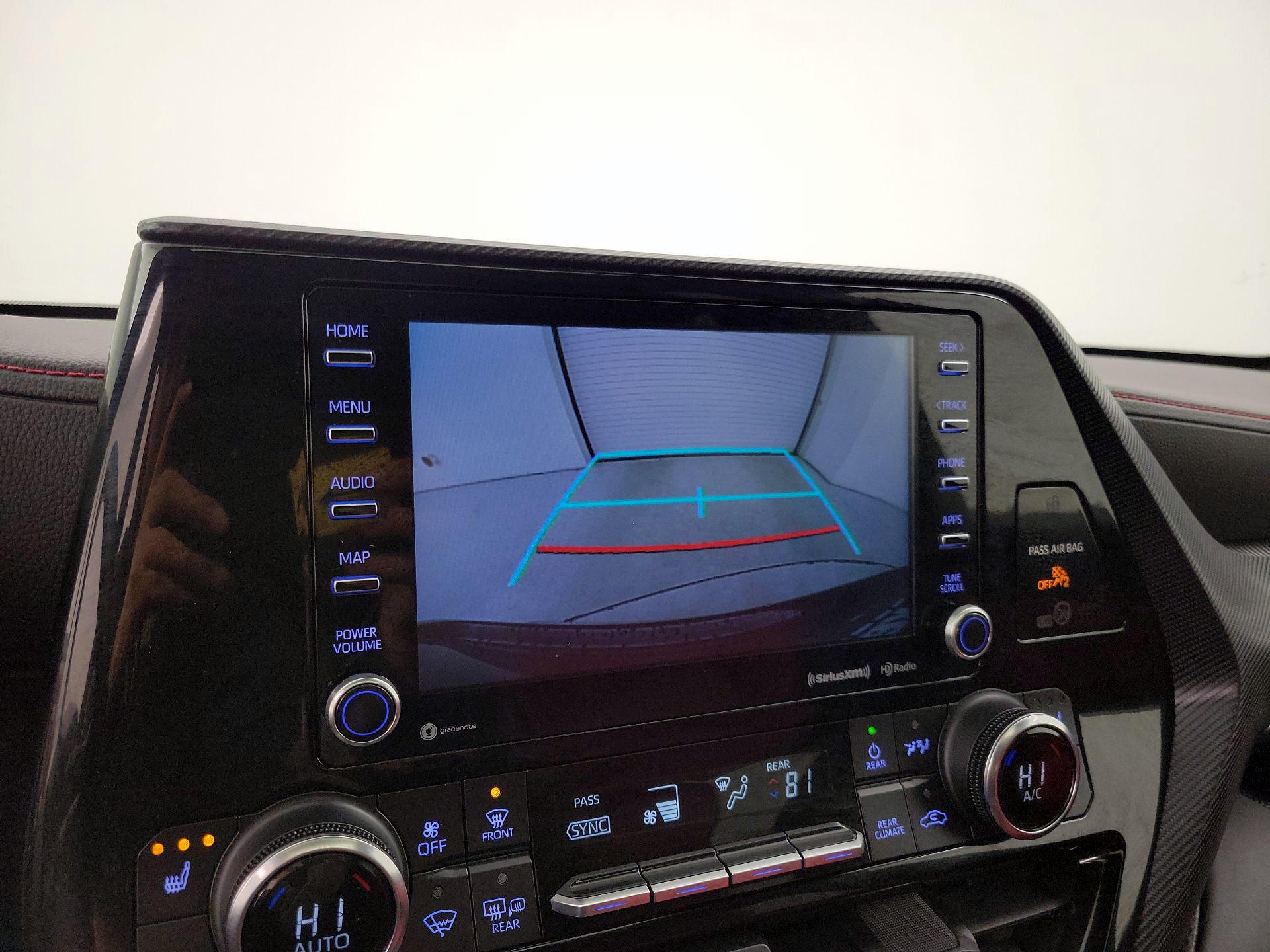 Thumbnail: 2022 Toyota Highlander - 14