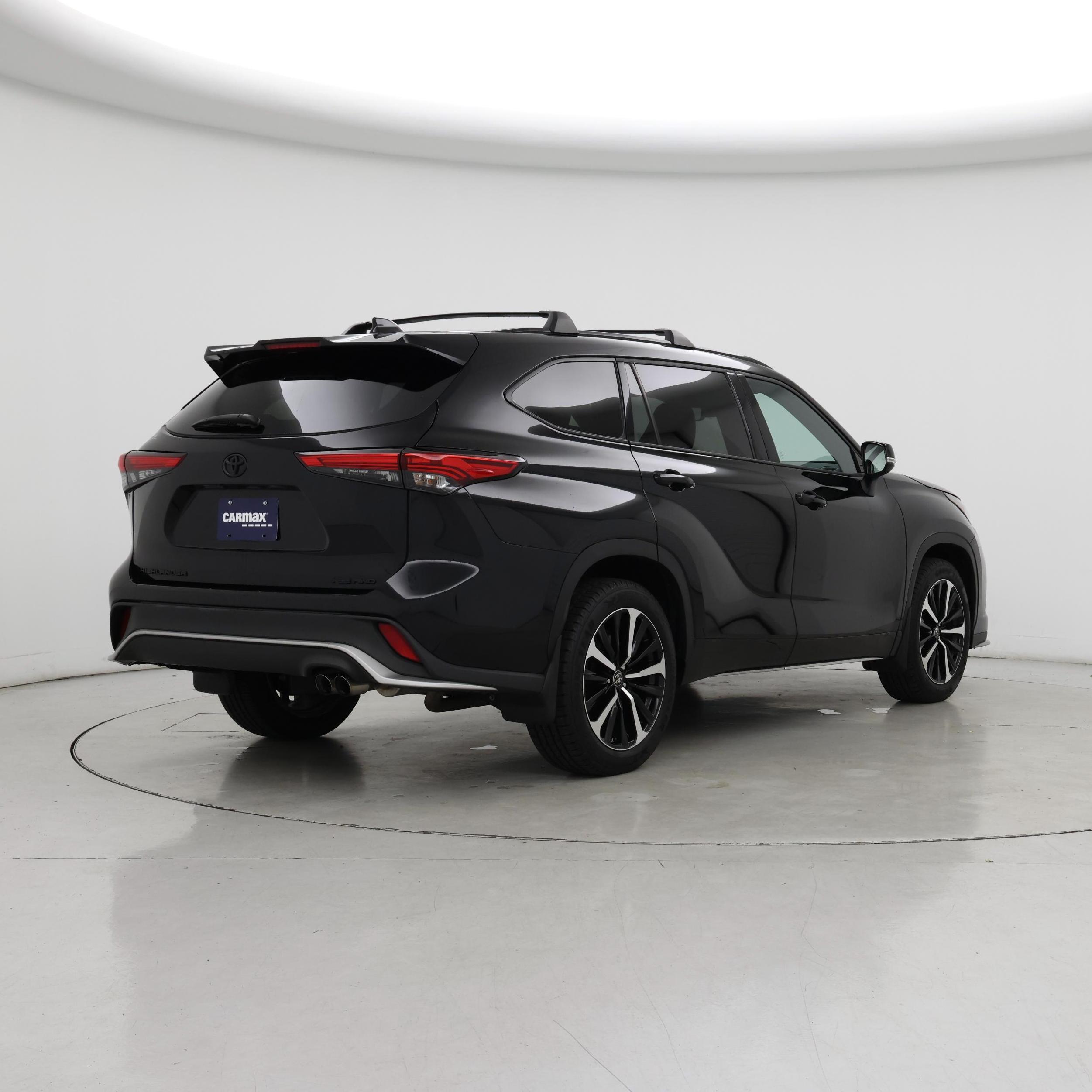 Thumbnail: 2022 Toyota Highlander - 8