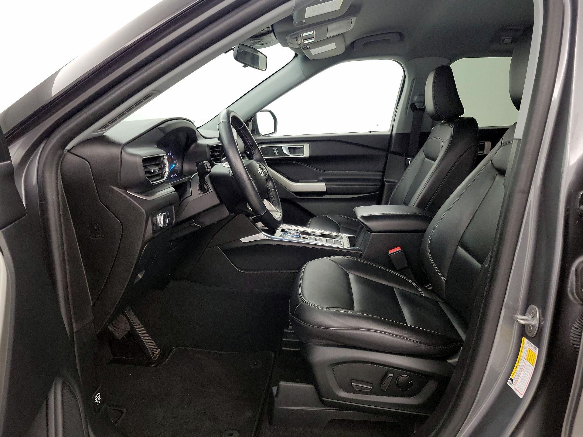 Thumbnail: 2022 Ford Explorer - 11