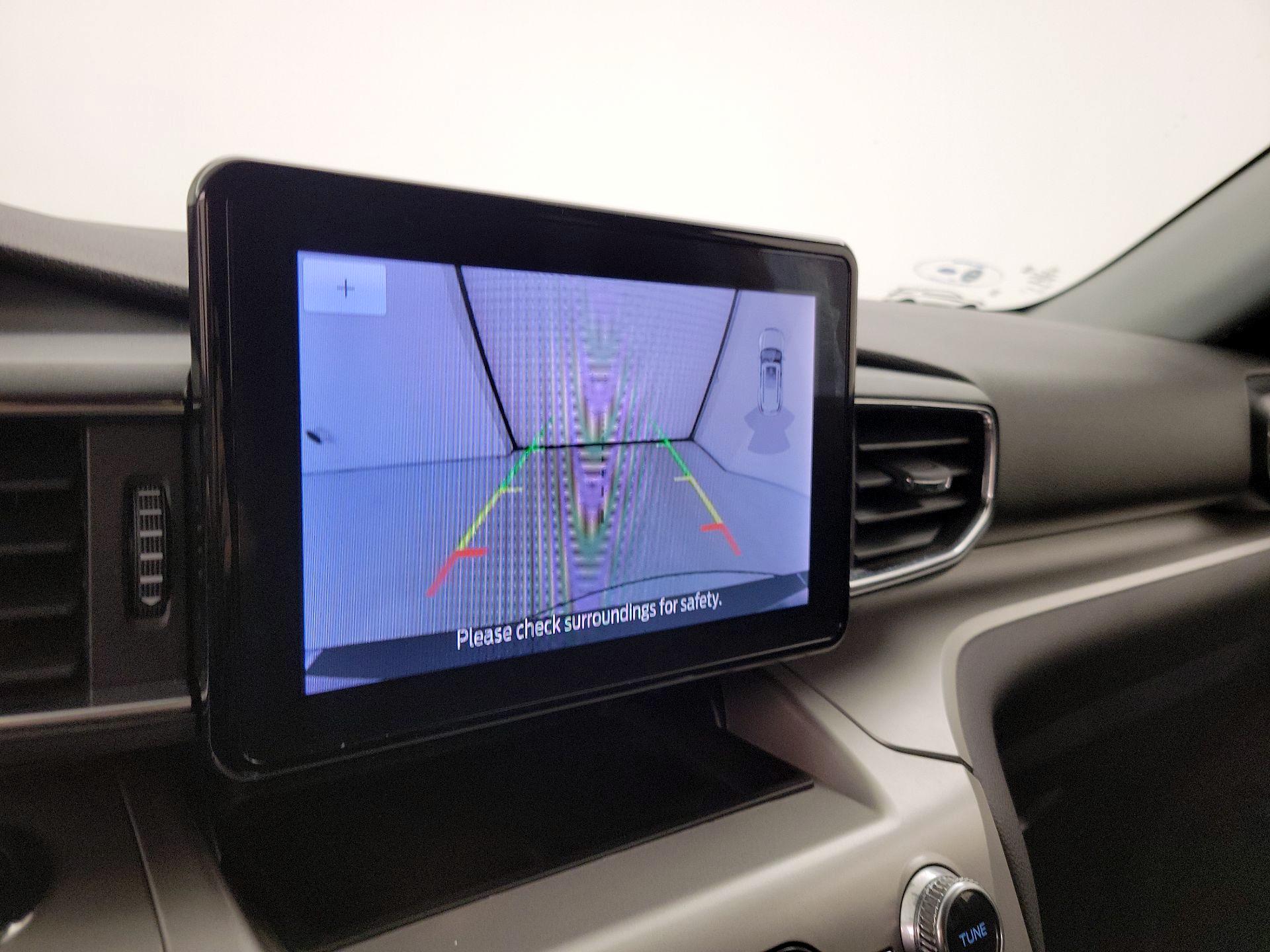 Thumbnail: 2022 Ford Explorer - 14