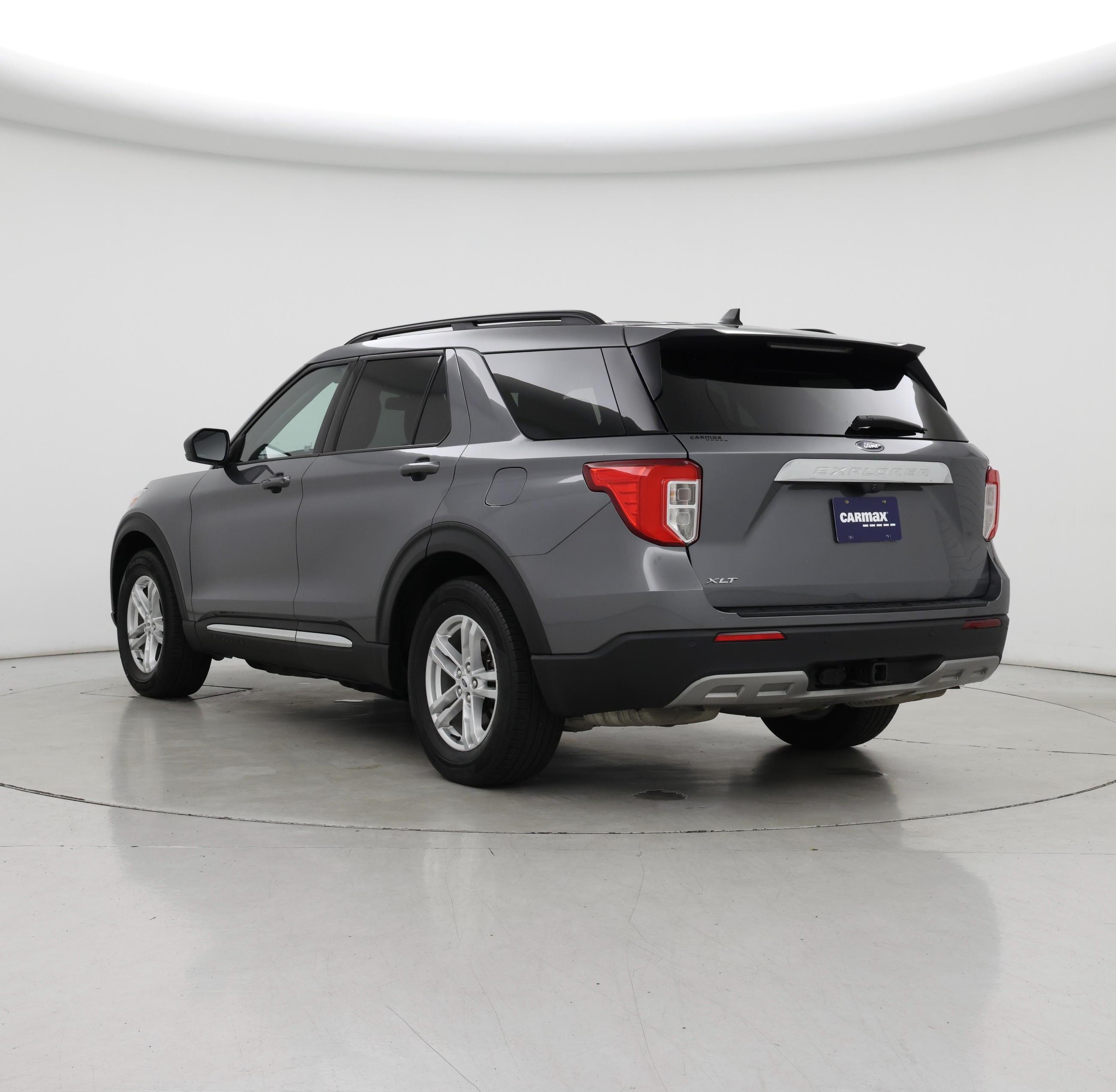 Thumbnail: 2022 Ford Explorer - 2