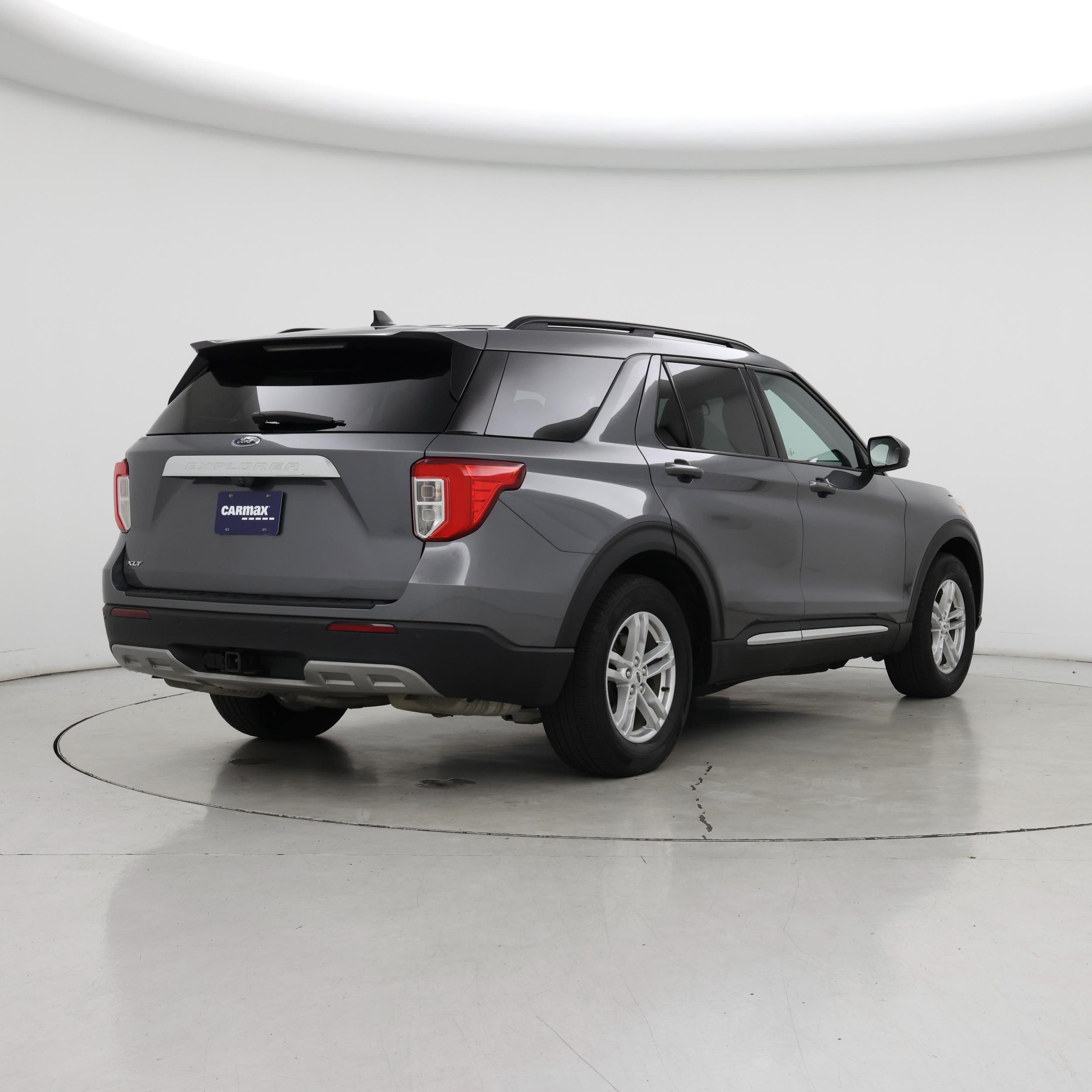 Thumbnail: 2022 Ford Explorer - 8