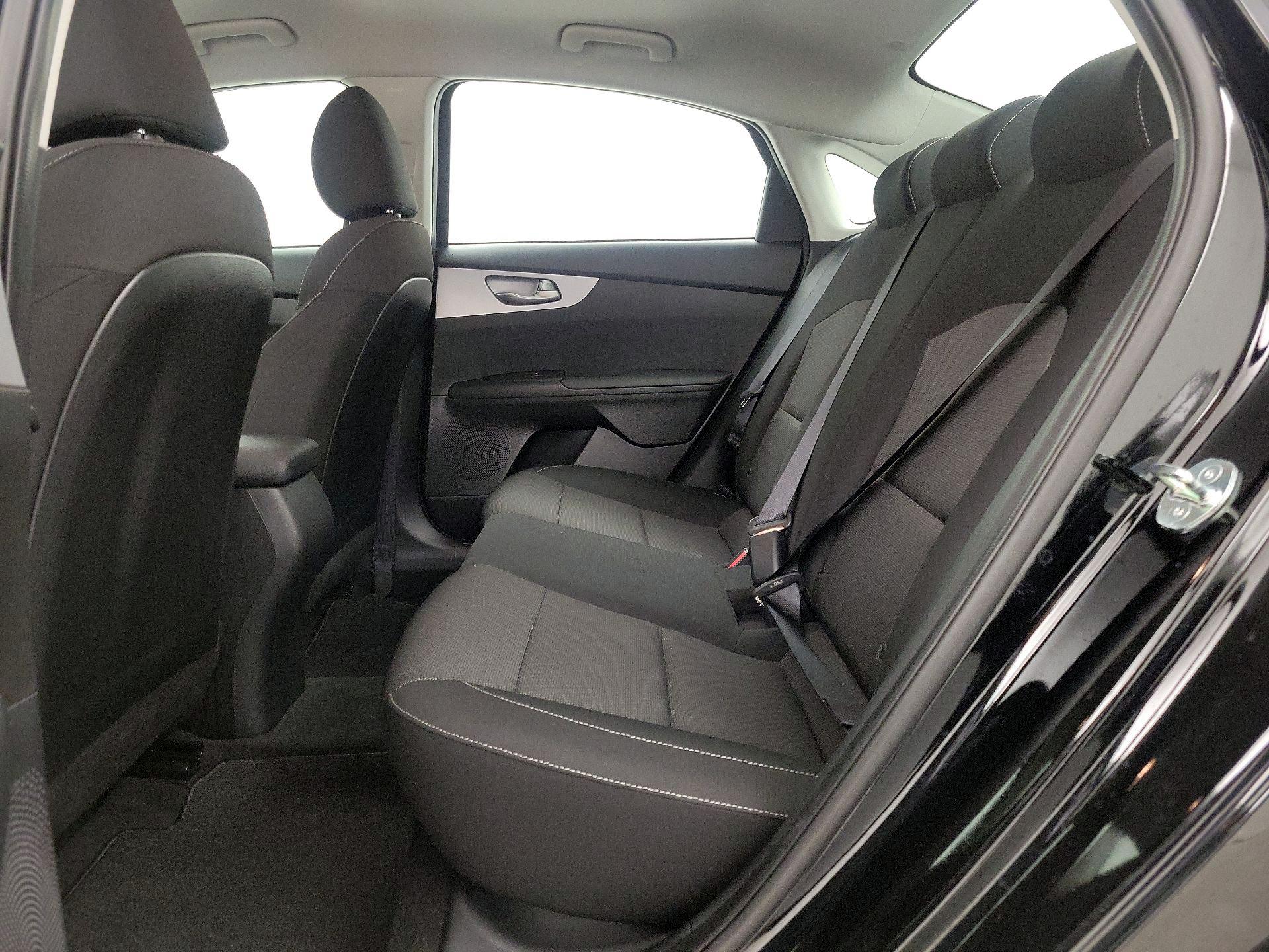 Thumbnail: 2023 Kia Forte - 19