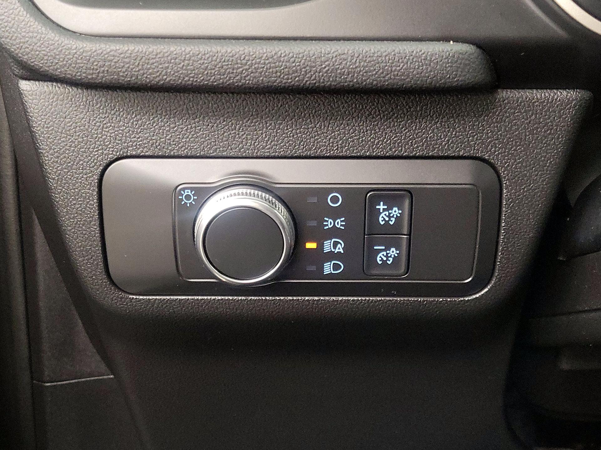 Thumbnail: 2020 Ford Escape - 13