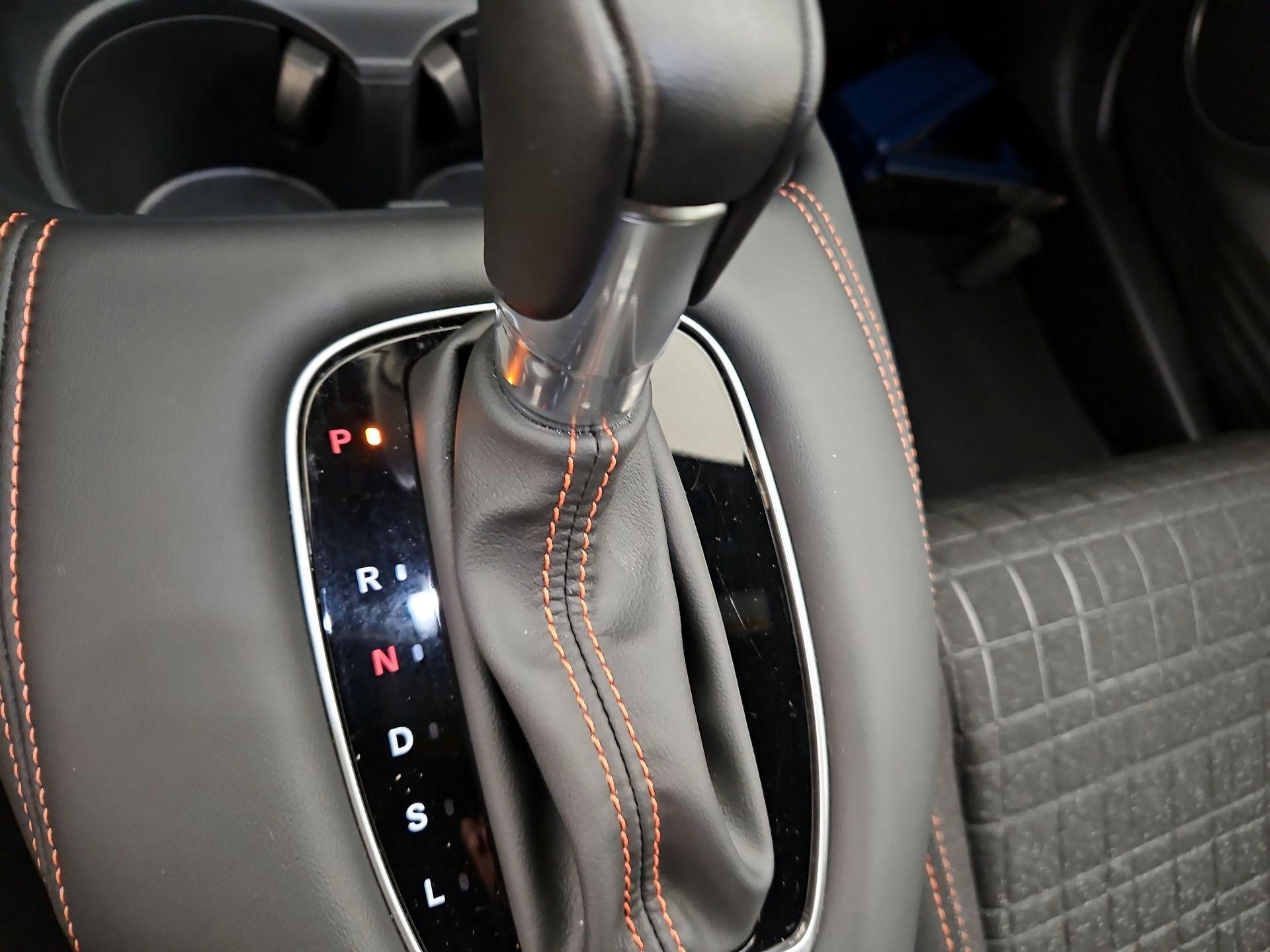 Thumbnail: 2025 Honda HR-V - 17