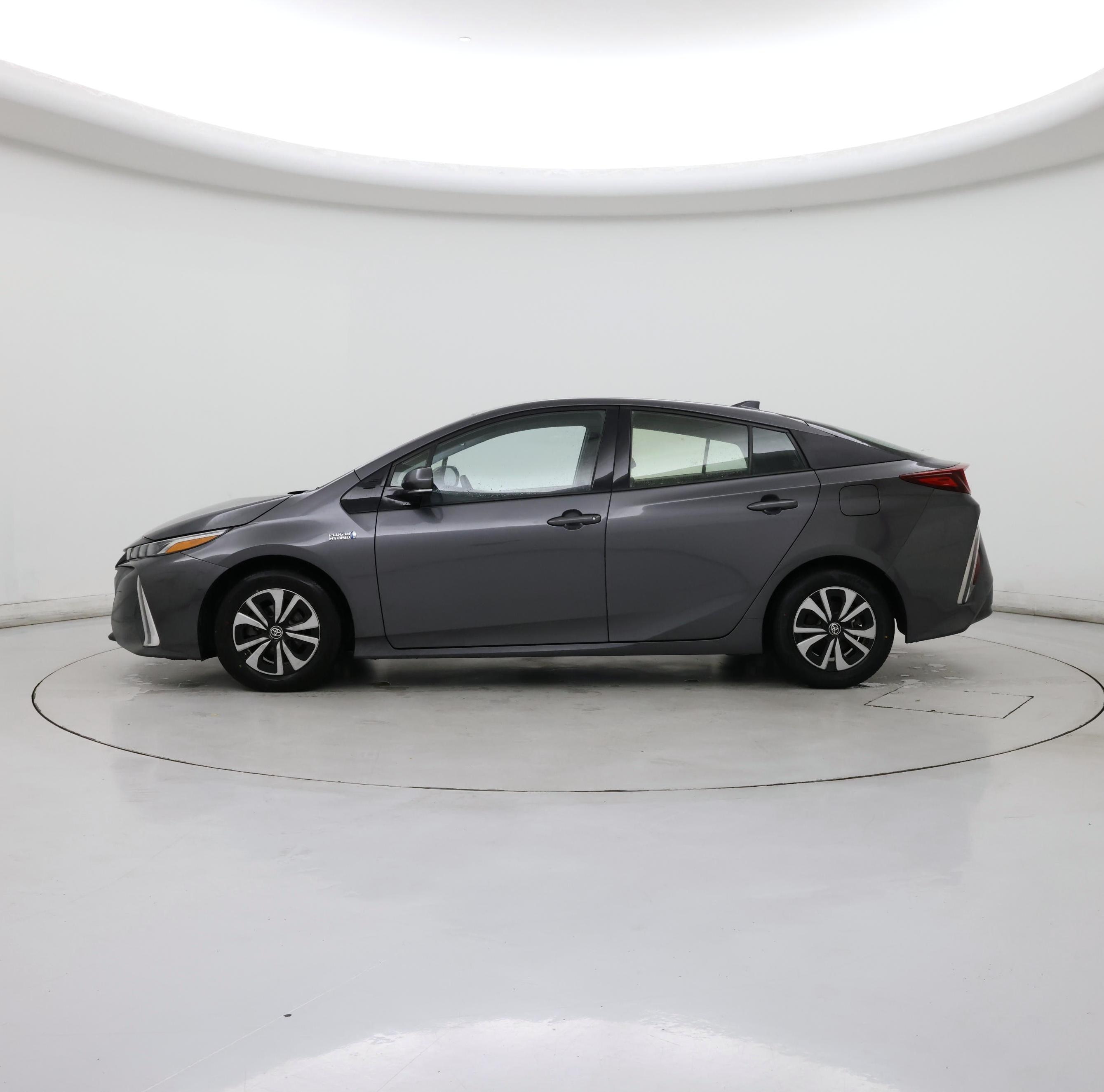 Thumbnail: 2019 Toyota Prius Prime - 3