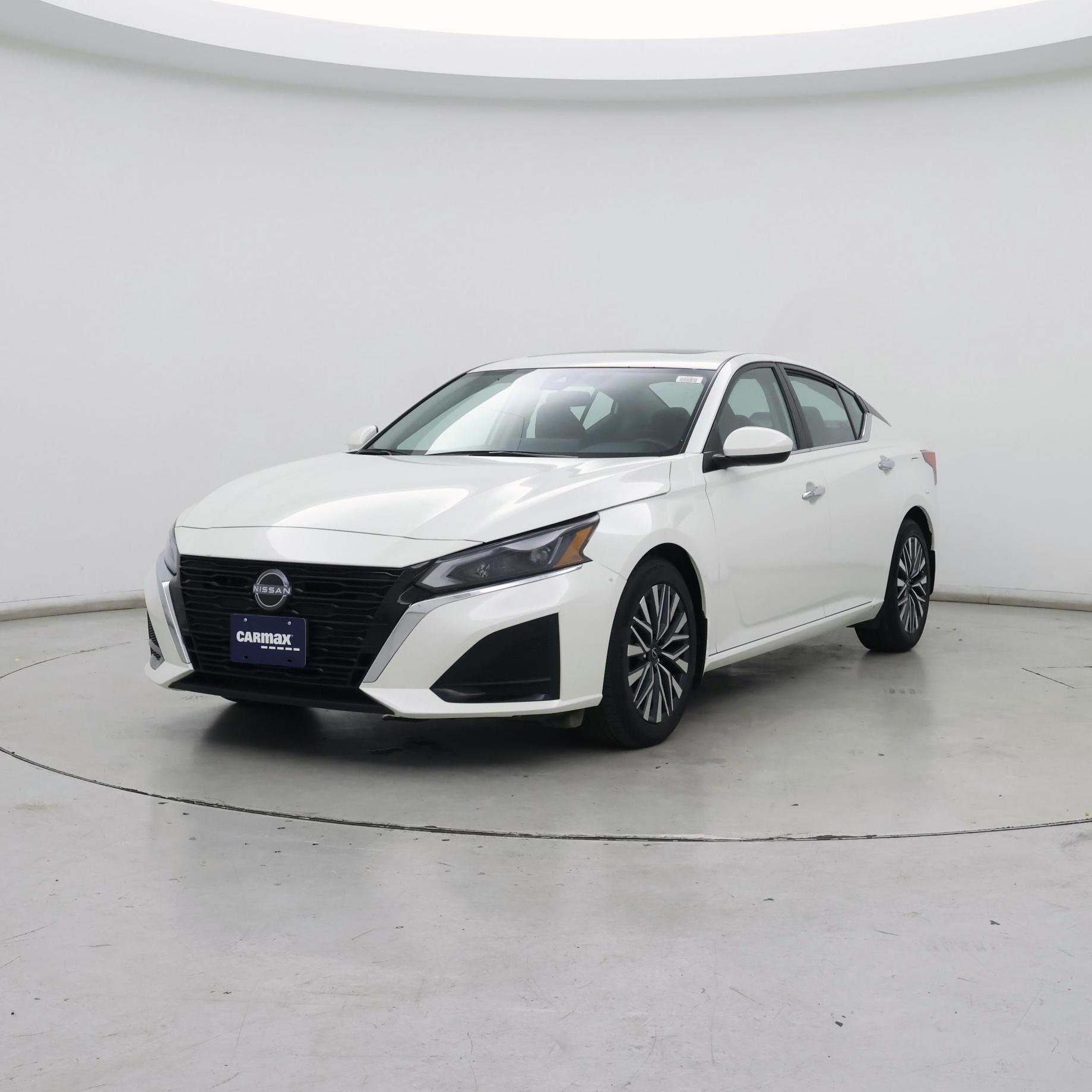 Thumbnail: 2023 Nissan Altima - 4