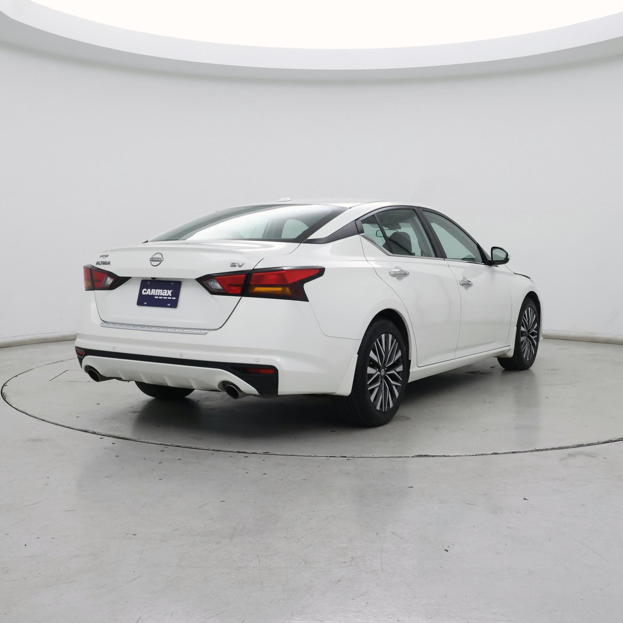 Thumbnail: 2023 Nissan Altima - 8