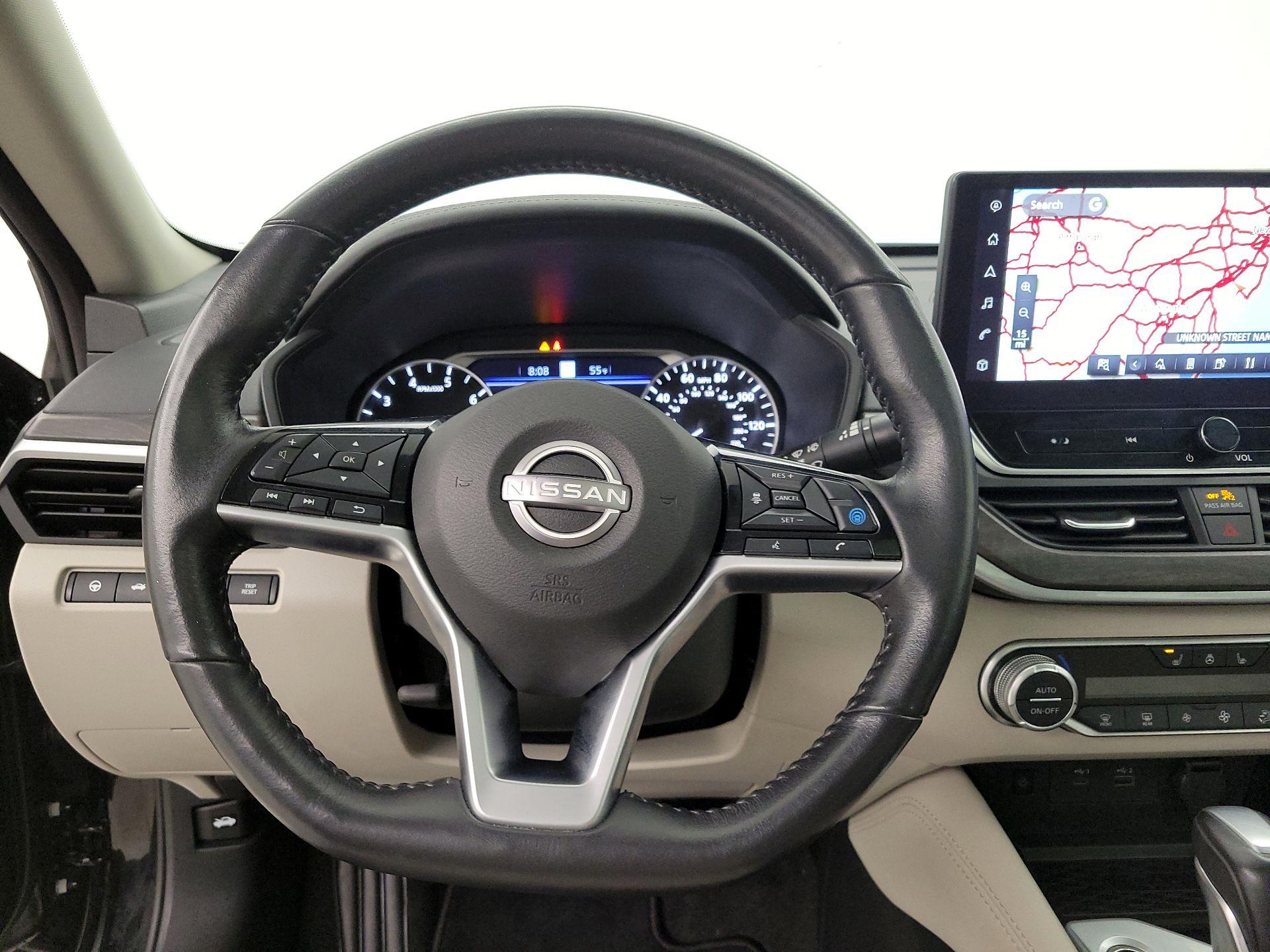 Thumbnail: 2023 Nissan Altima - 10