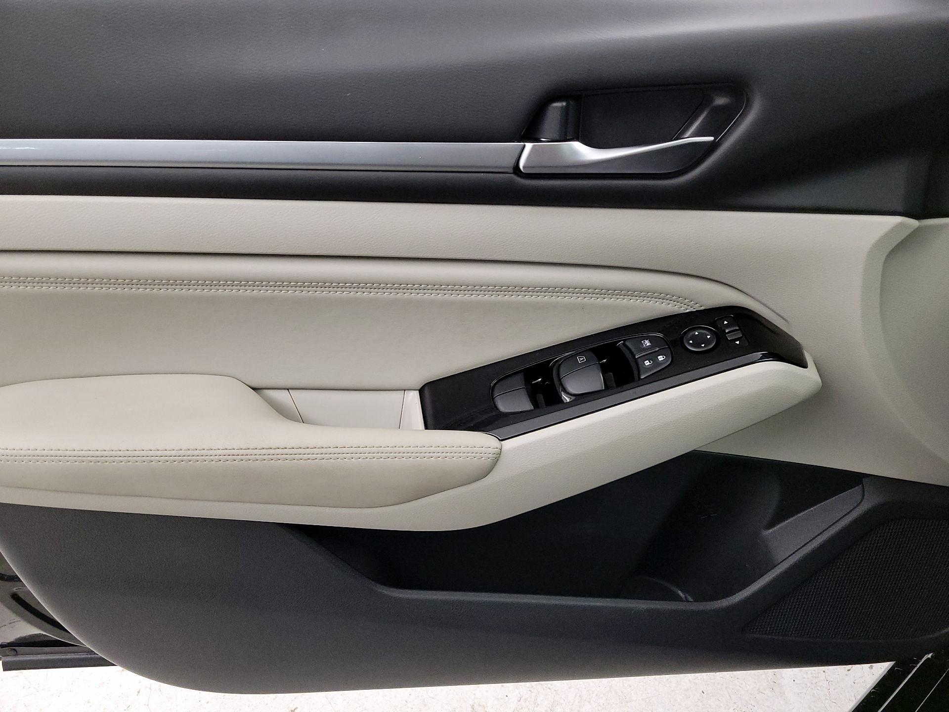 Thumbnail: 2023 Nissan Altima - 12