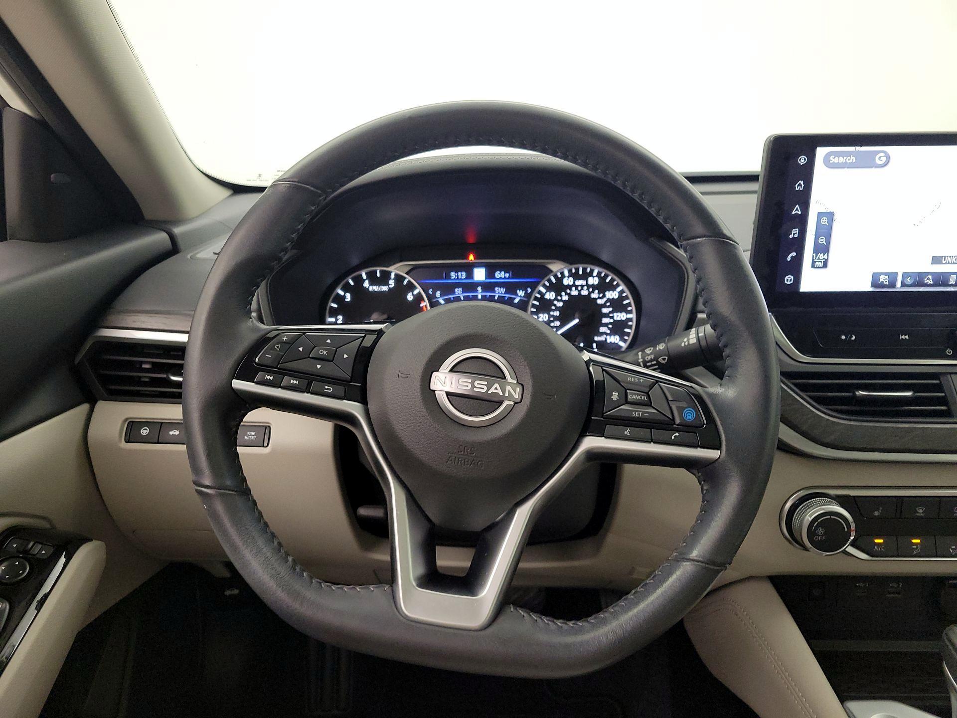 Thumbnail: 2023 Nissan Altima - 10