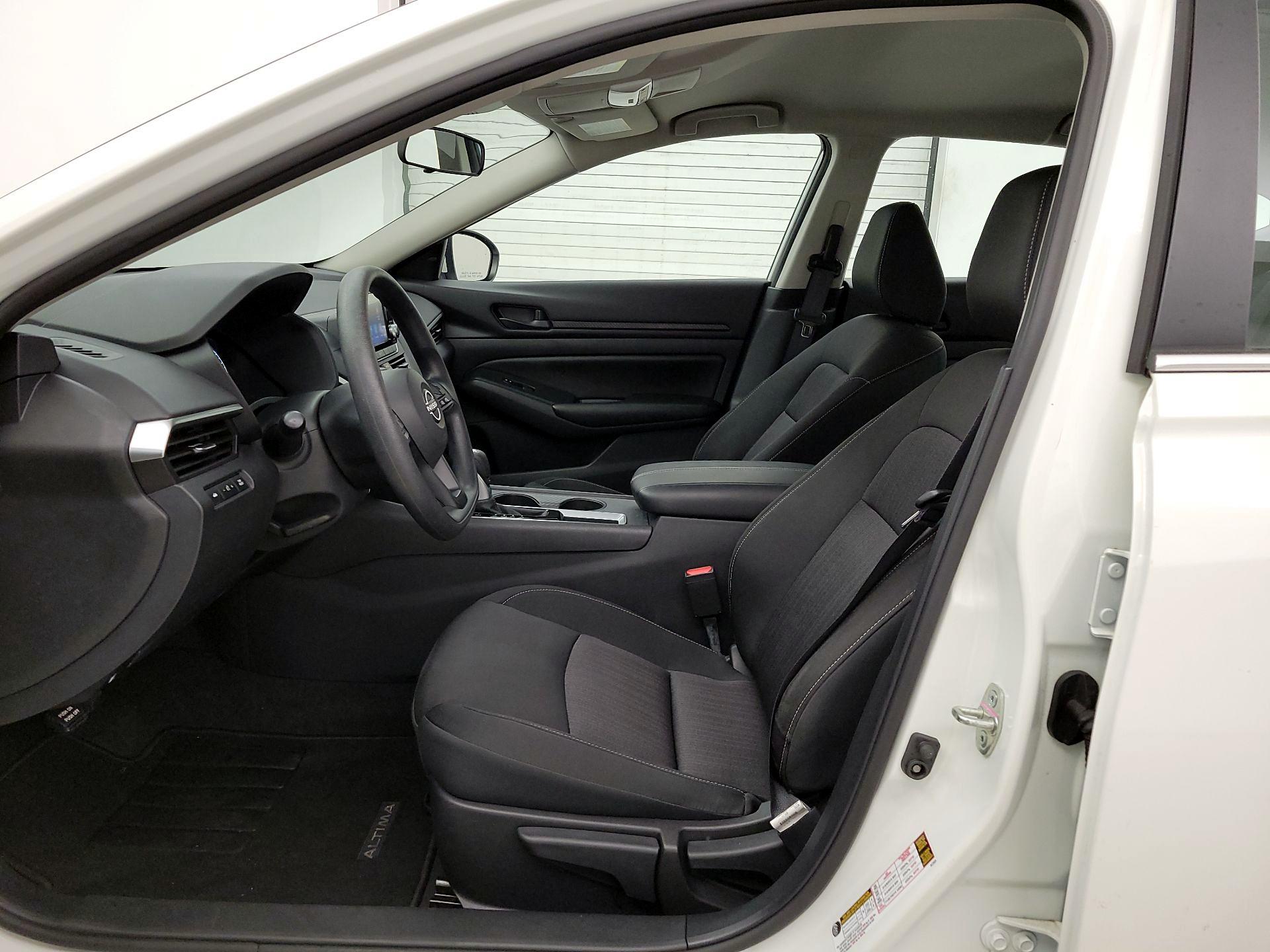 Thumbnail: 2023 Nissan Altima - 11