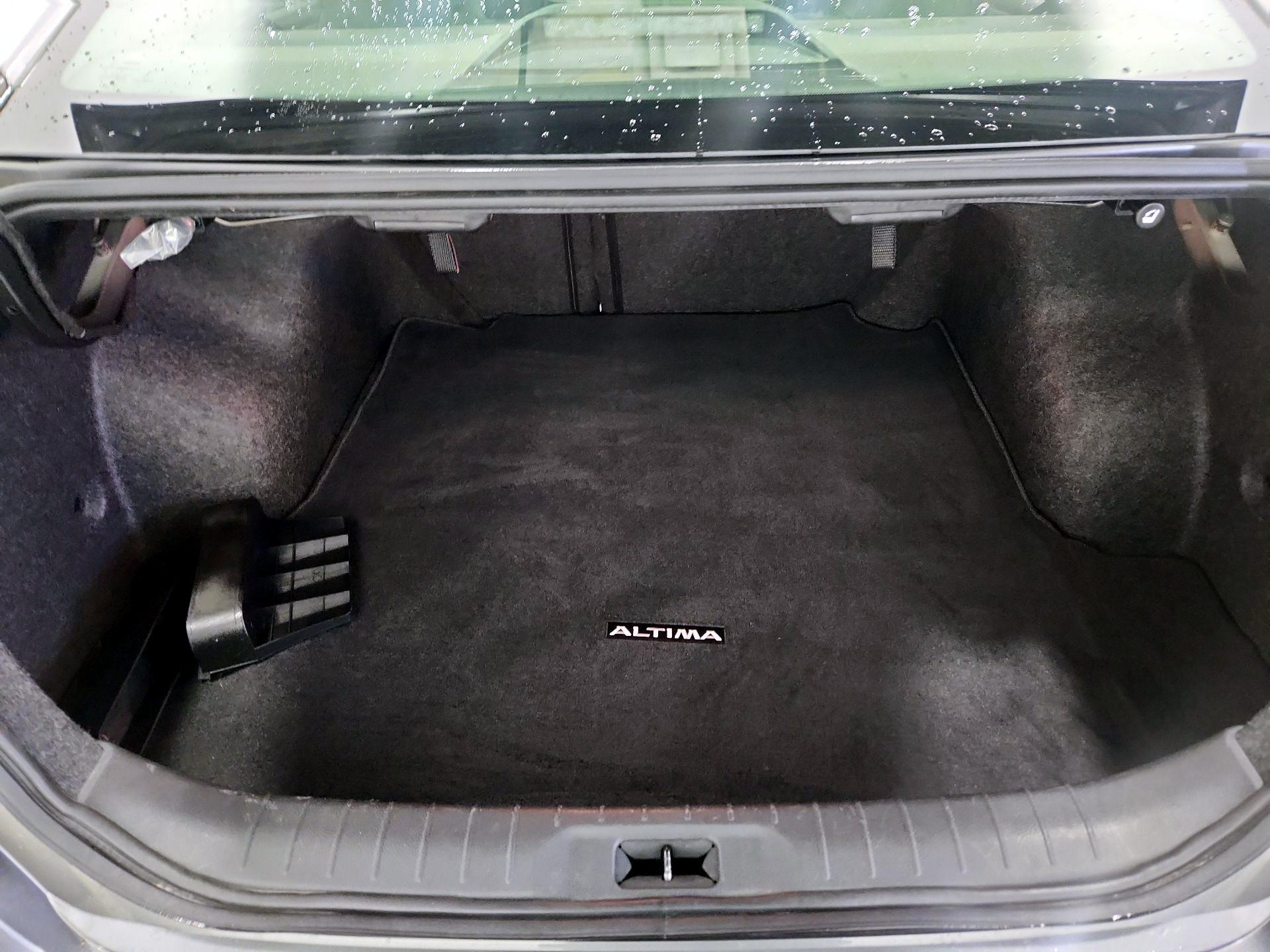 Thumbnail: 2023 Nissan Altima - 20