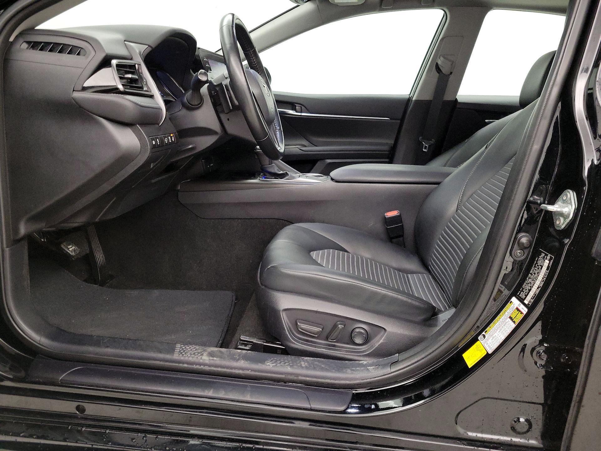 Thumbnail: 2023 Toyota Camry - 11