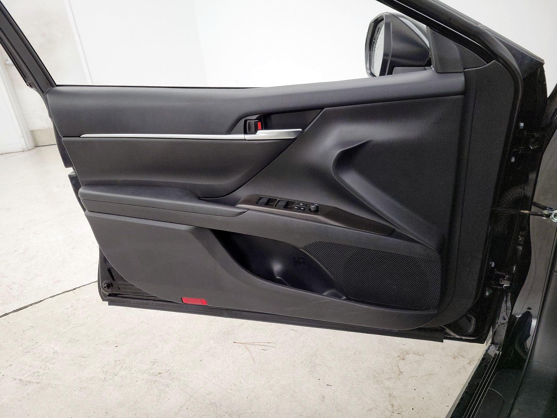 Thumbnail: 2023 Toyota Camry - 12