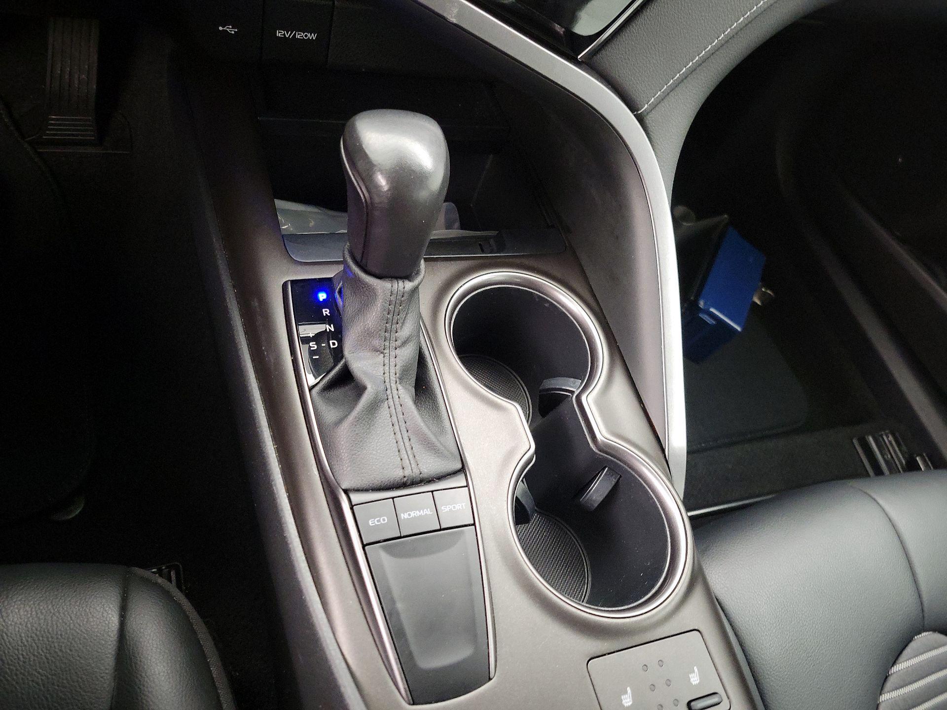 Thumbnail: 2023 Toyota Camry - 17