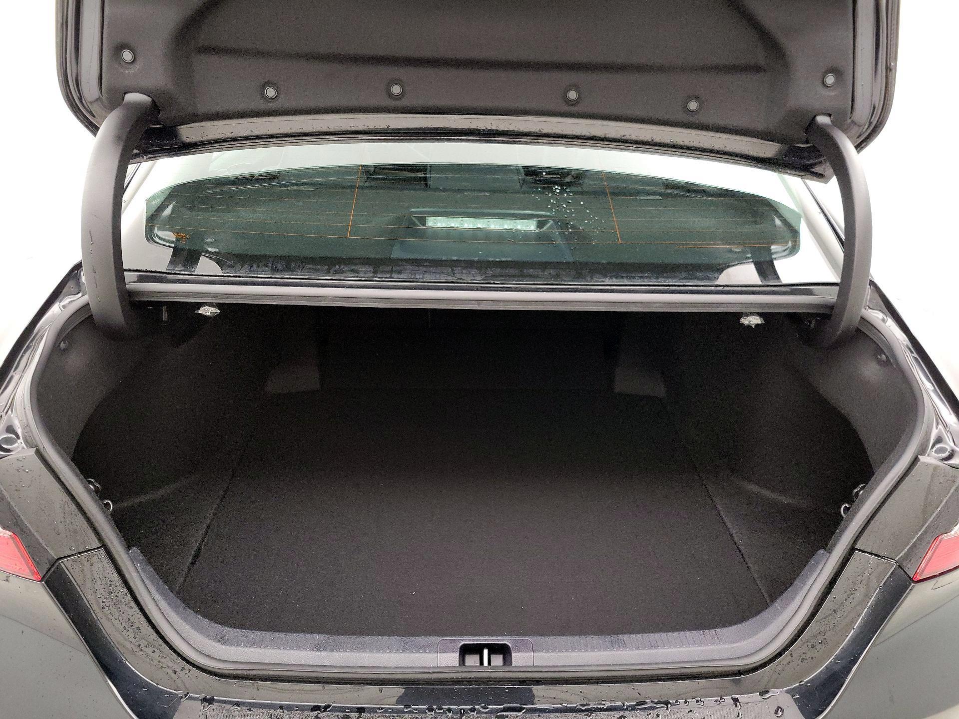 Thumbnail: 2023 Toyota Camry - 20