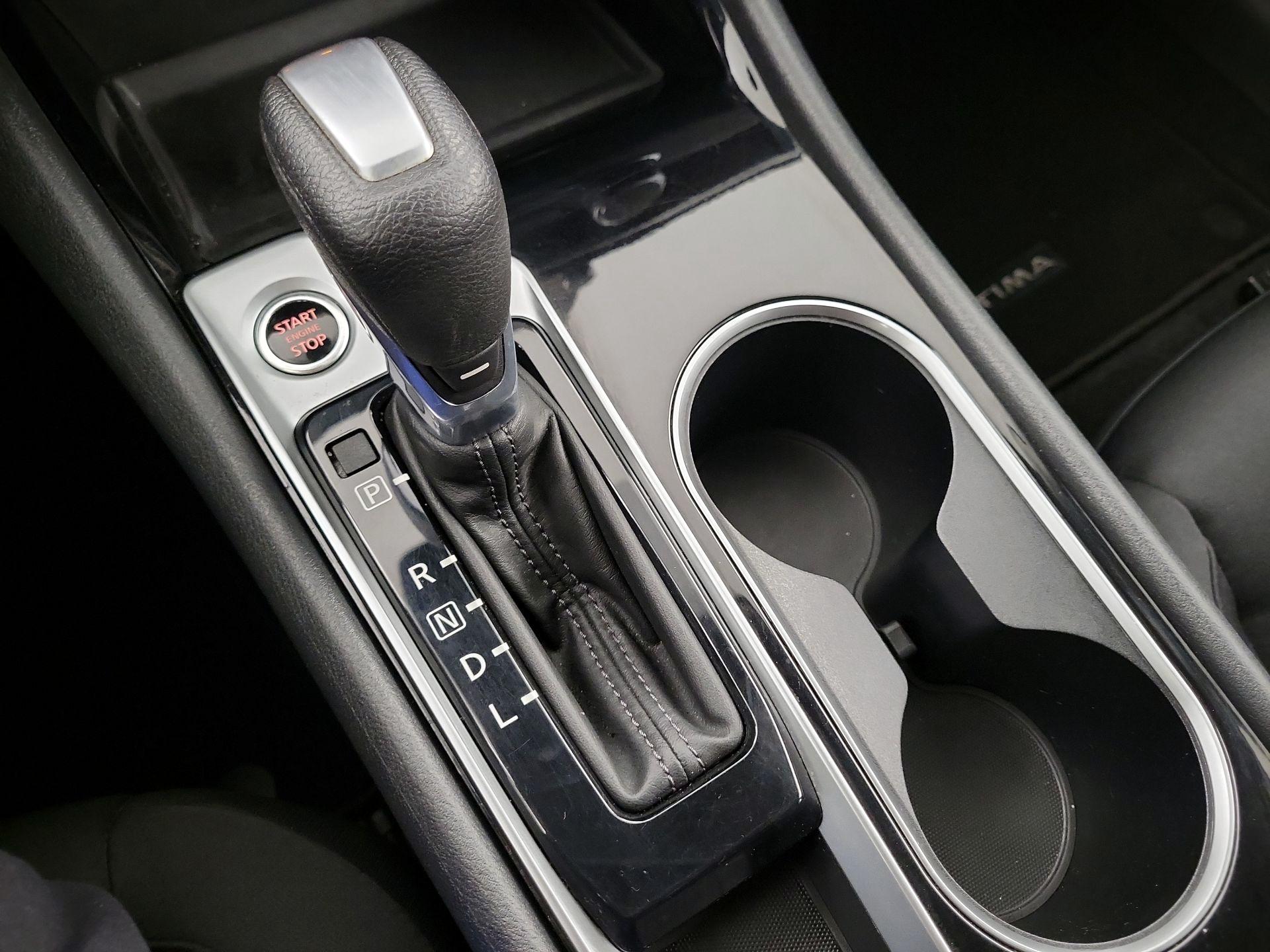 Thumbnail: 2021 Nissan Altima - 15