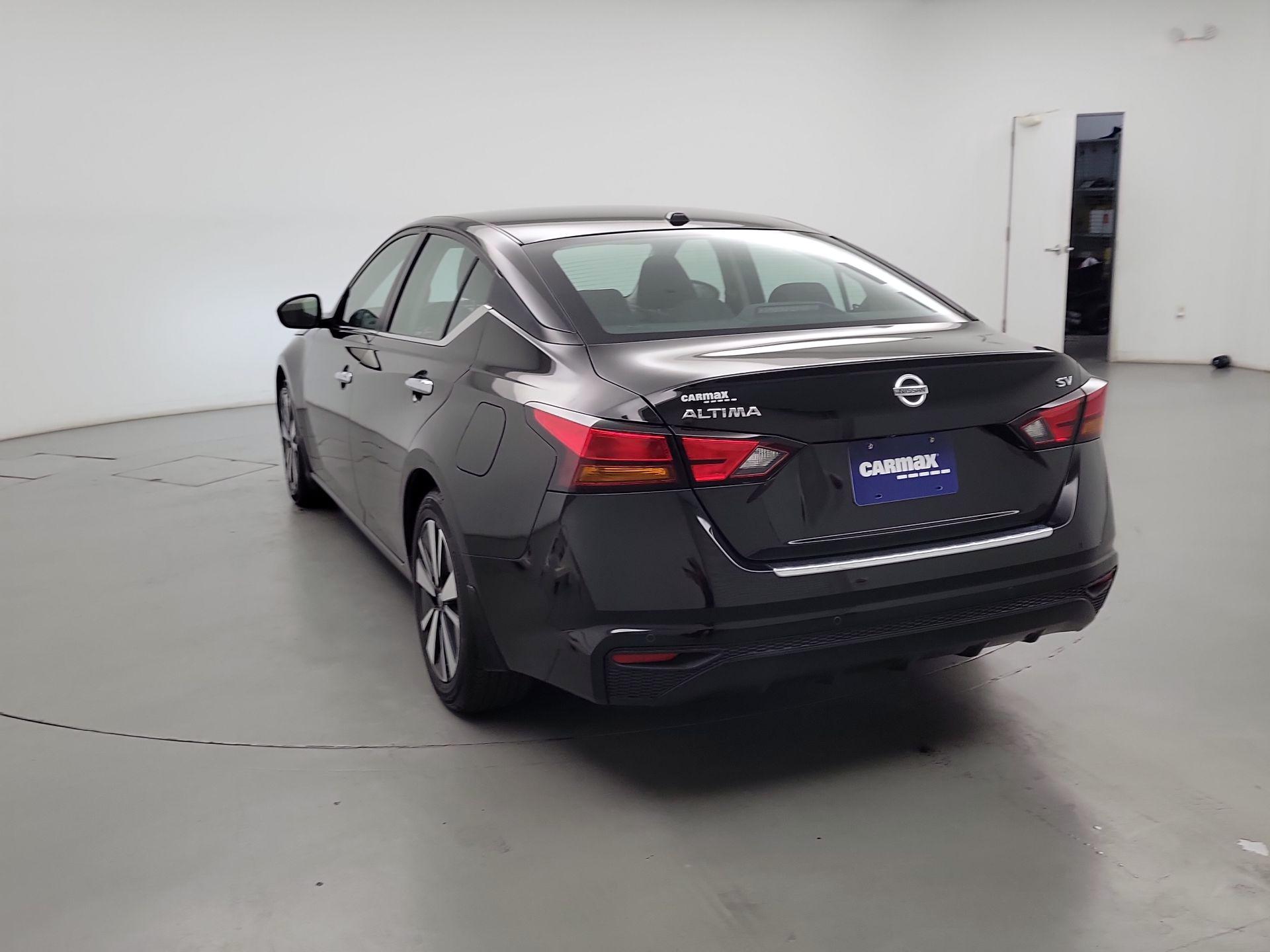 Thumbnail: 2021 Nissan Altima - 7