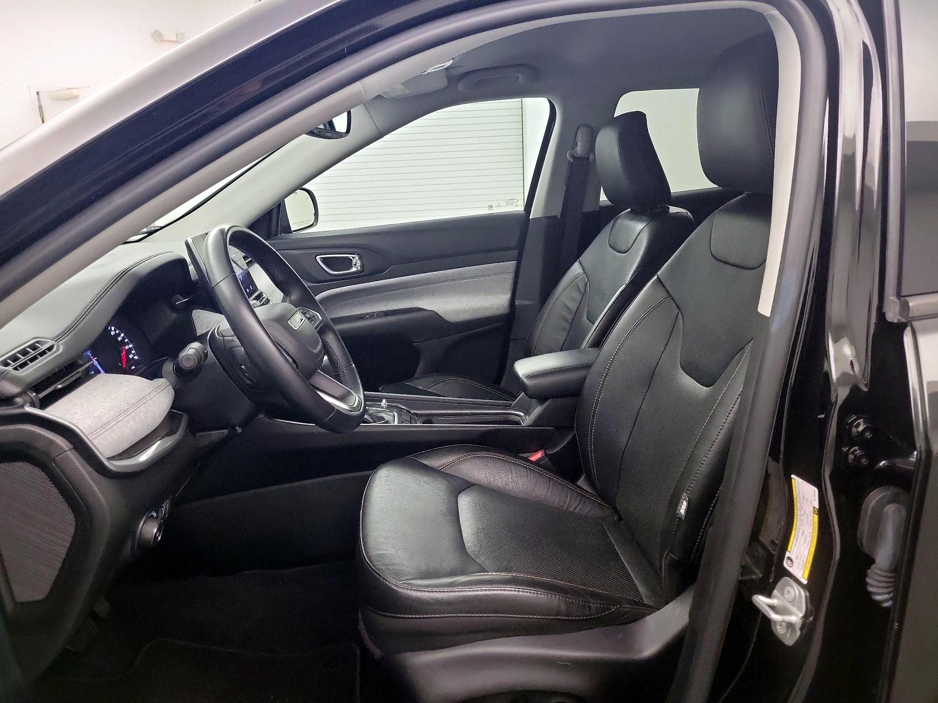 Thumbnail: 2022 Jeep Compass - 9