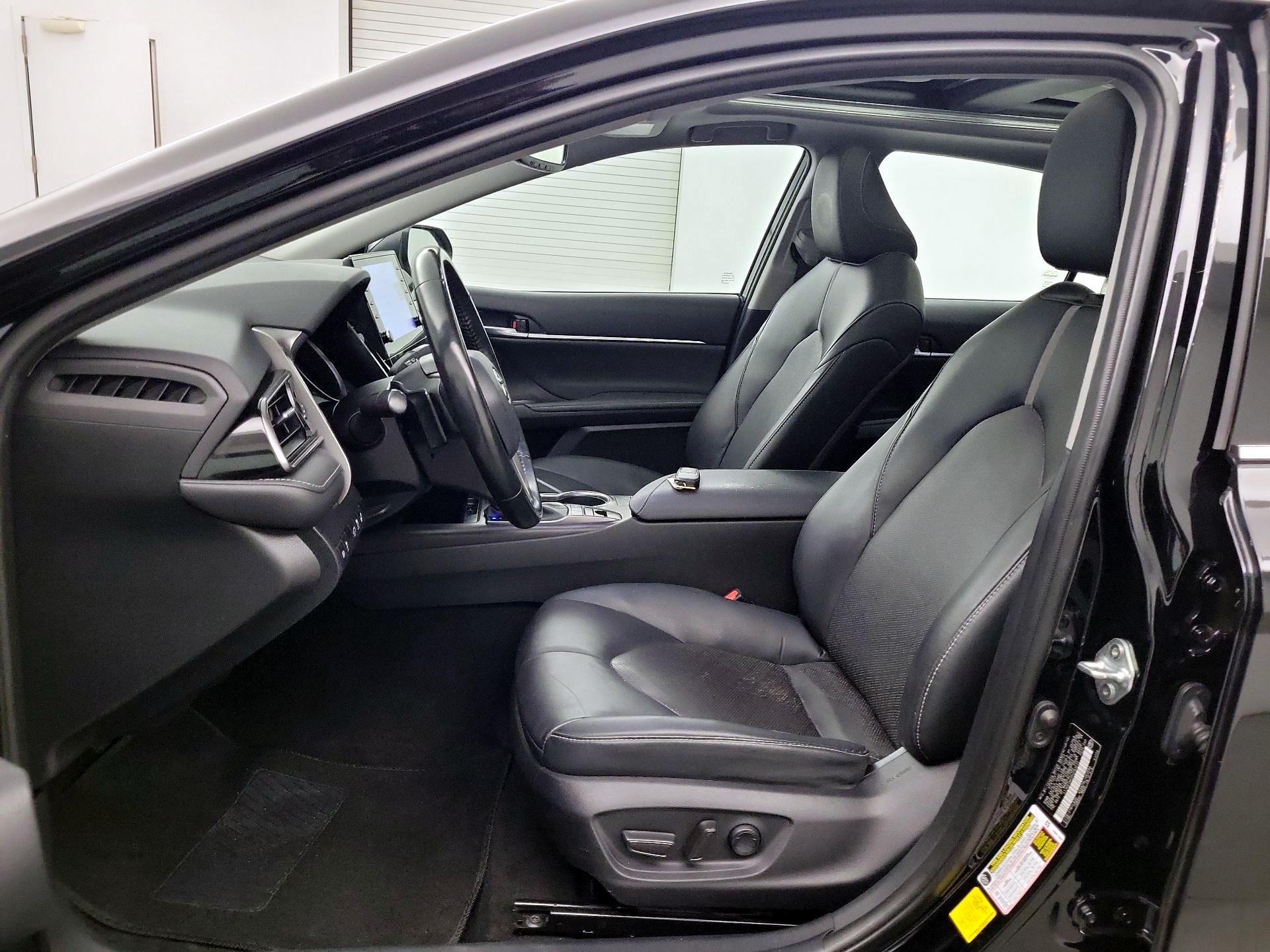 Thumbnail: 2023 Toyota Camry - 9