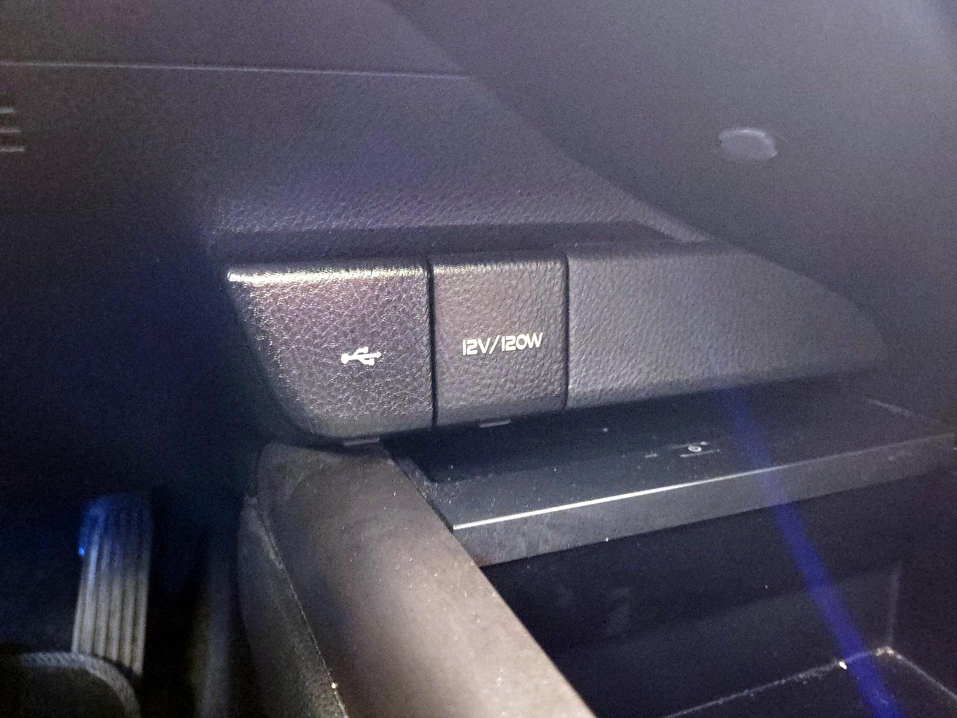 Thumbnail: 2023 Toyota Camry - 16