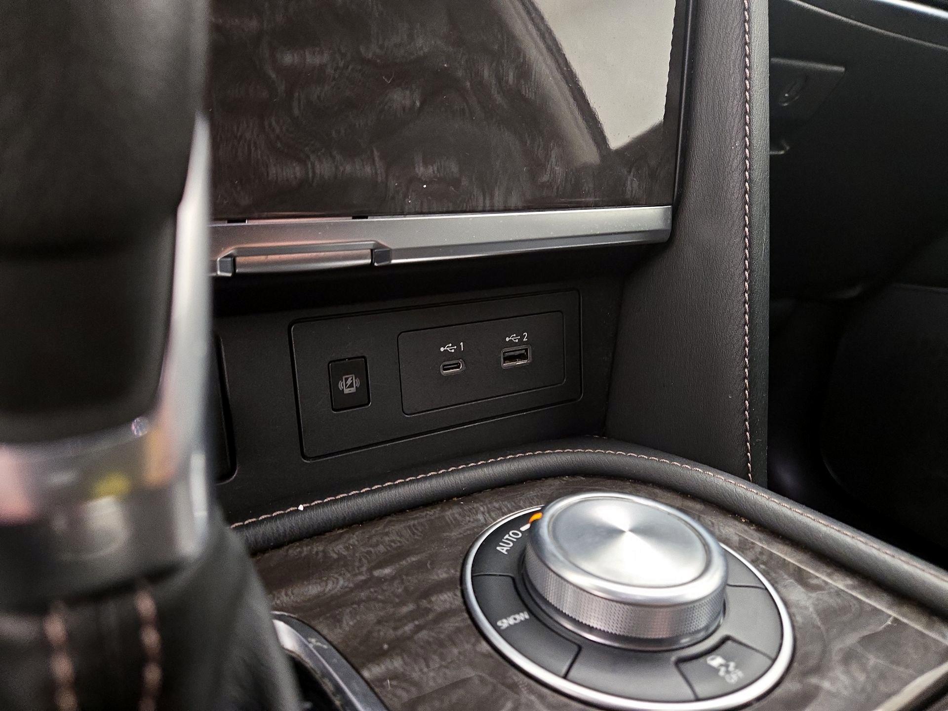 Thumbnail: 2022 Nissan Armada - 18