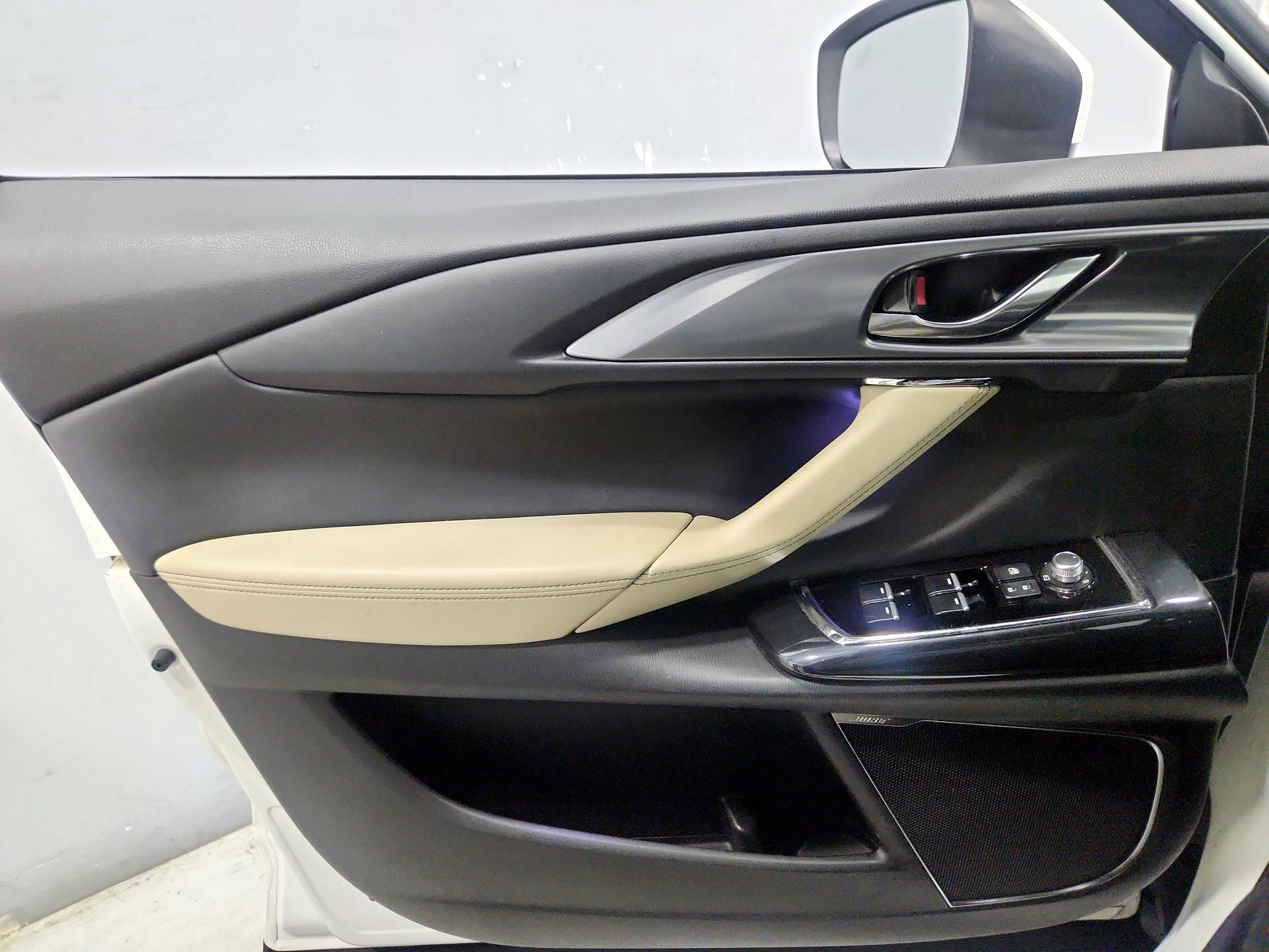 Thumbnail: 2022 Mazda CX-9 - 12