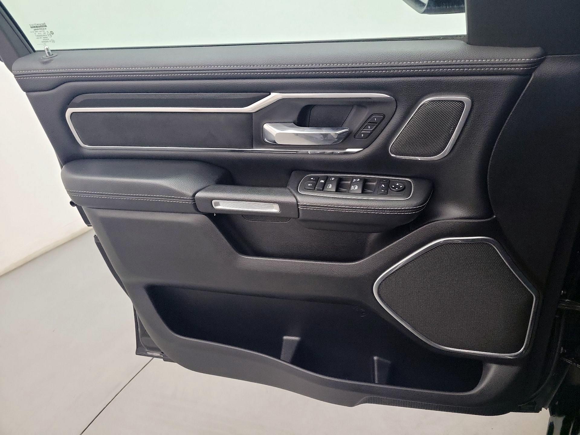 Thumbnail: 2022 RAM 1500 - 10