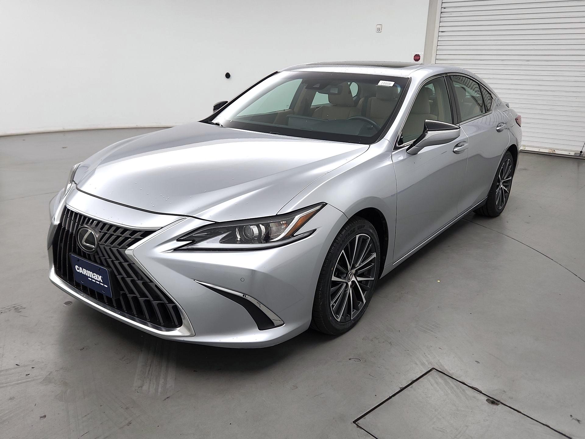 Thumbnail: 2022 Lexus ES - 3